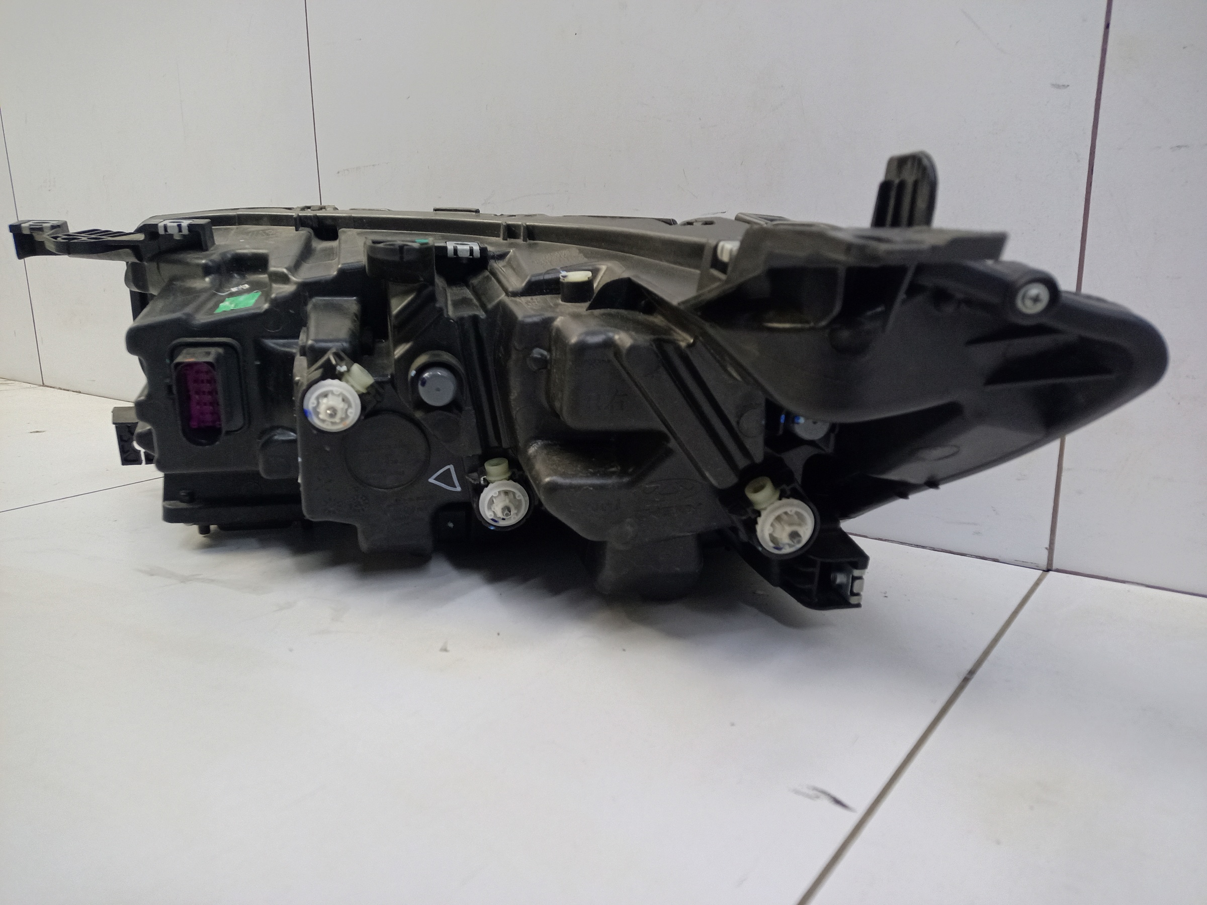 Фара передняя правая Chery Arrizo 8