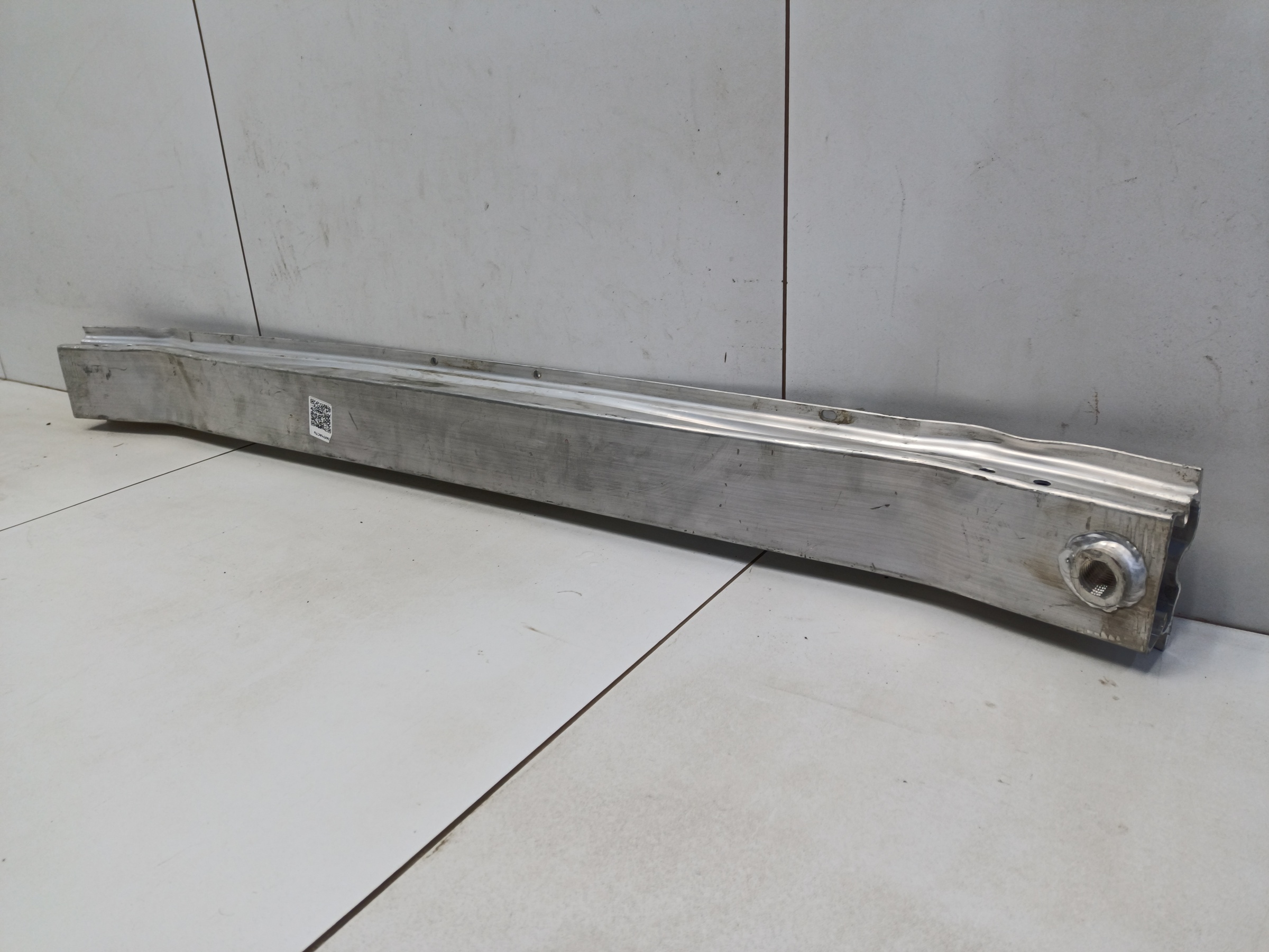 Усилитель переднего бампера Porsche Macan