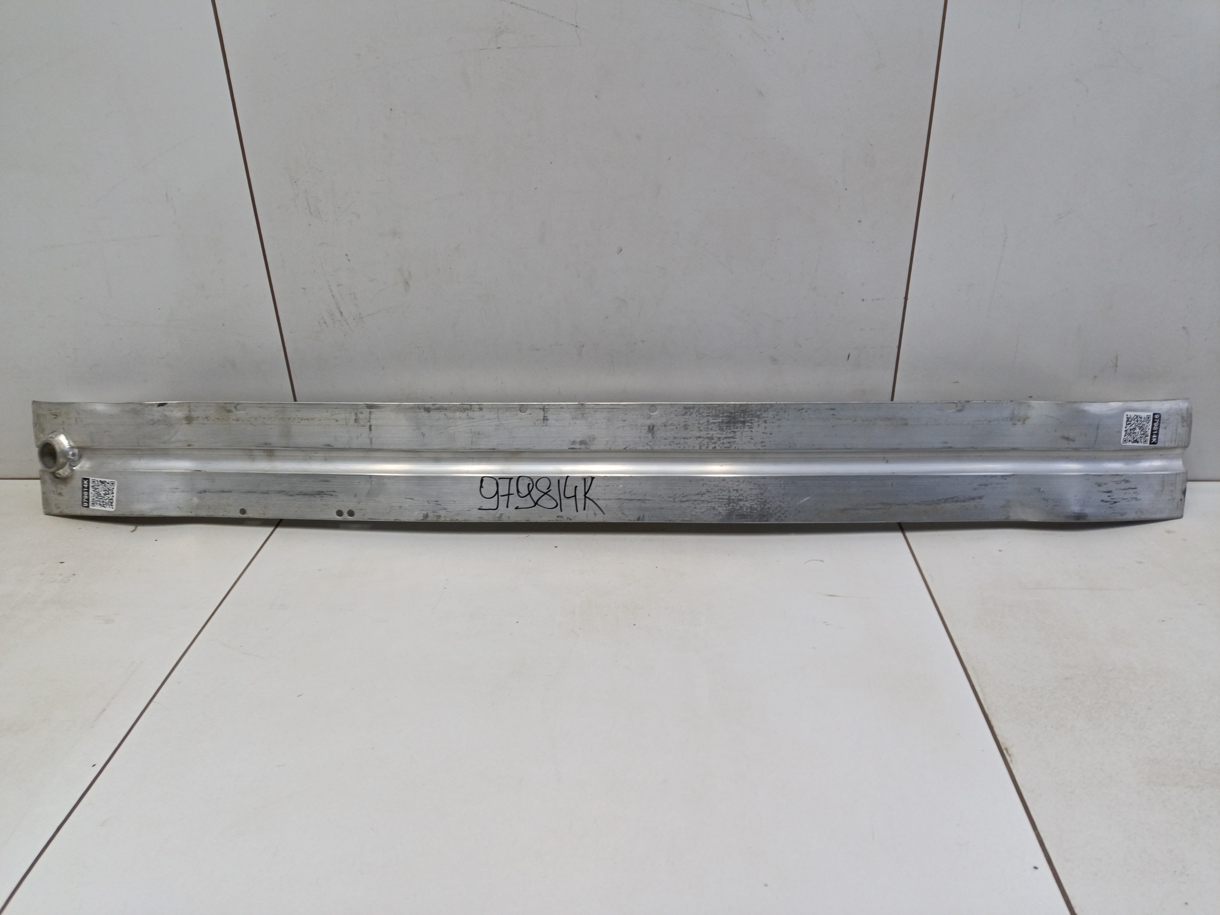 Усилитель переднего бампера Porsche Macan