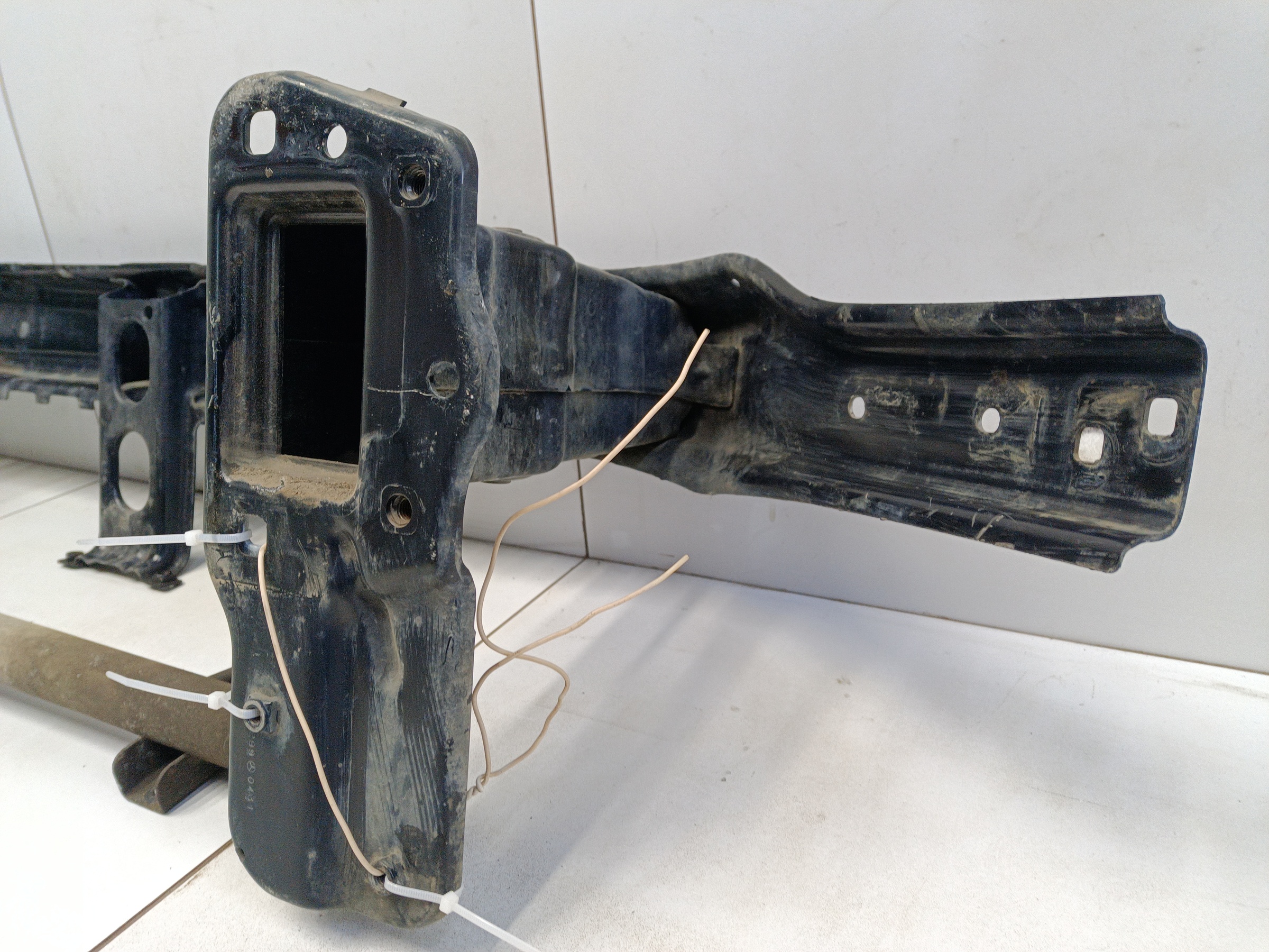 Усилитель переднего бампера Mercedes Benz GLE-klasse W166