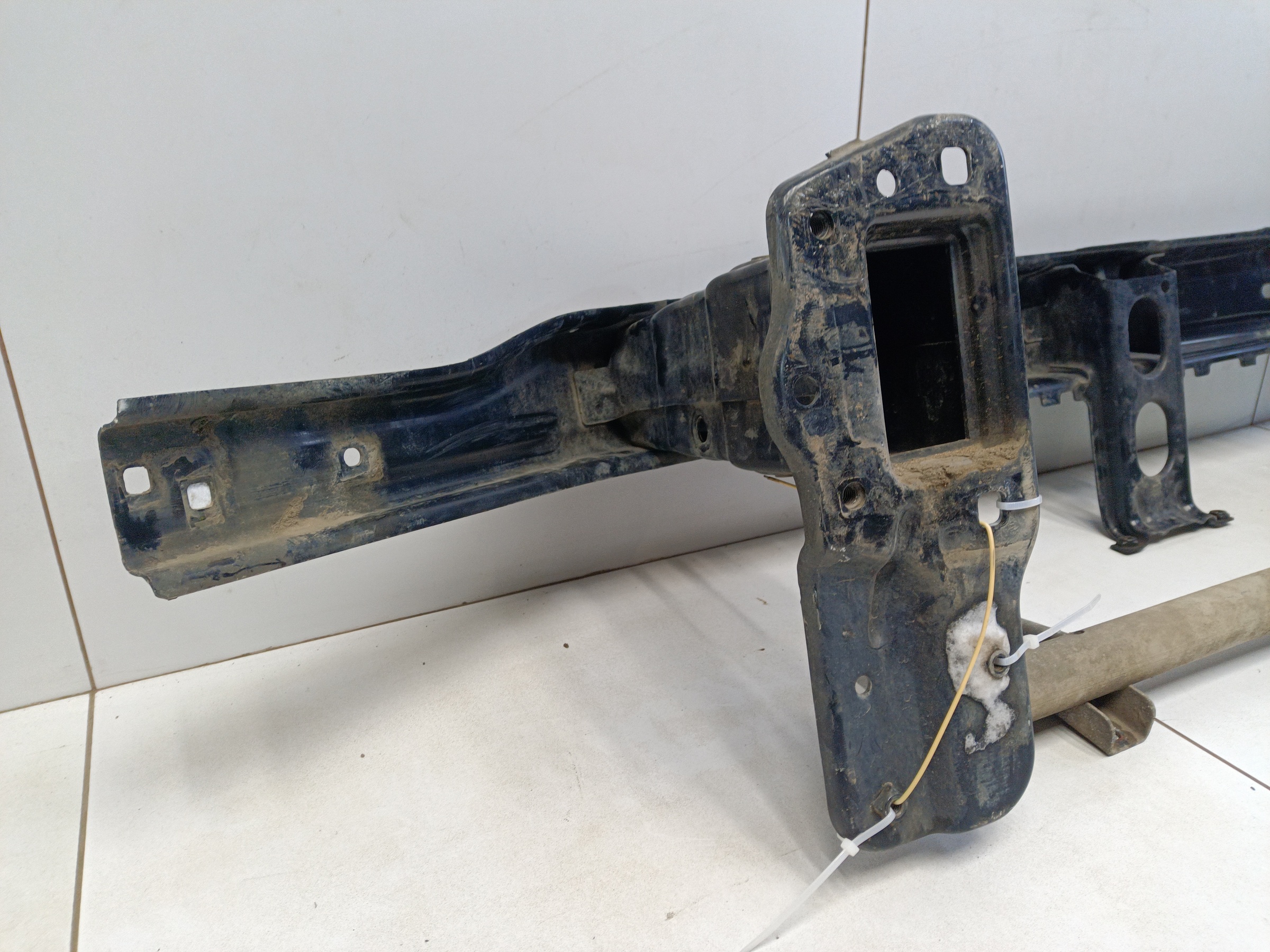 Усилитель переднего бампера Mercedes Benz GLE-klasse W166