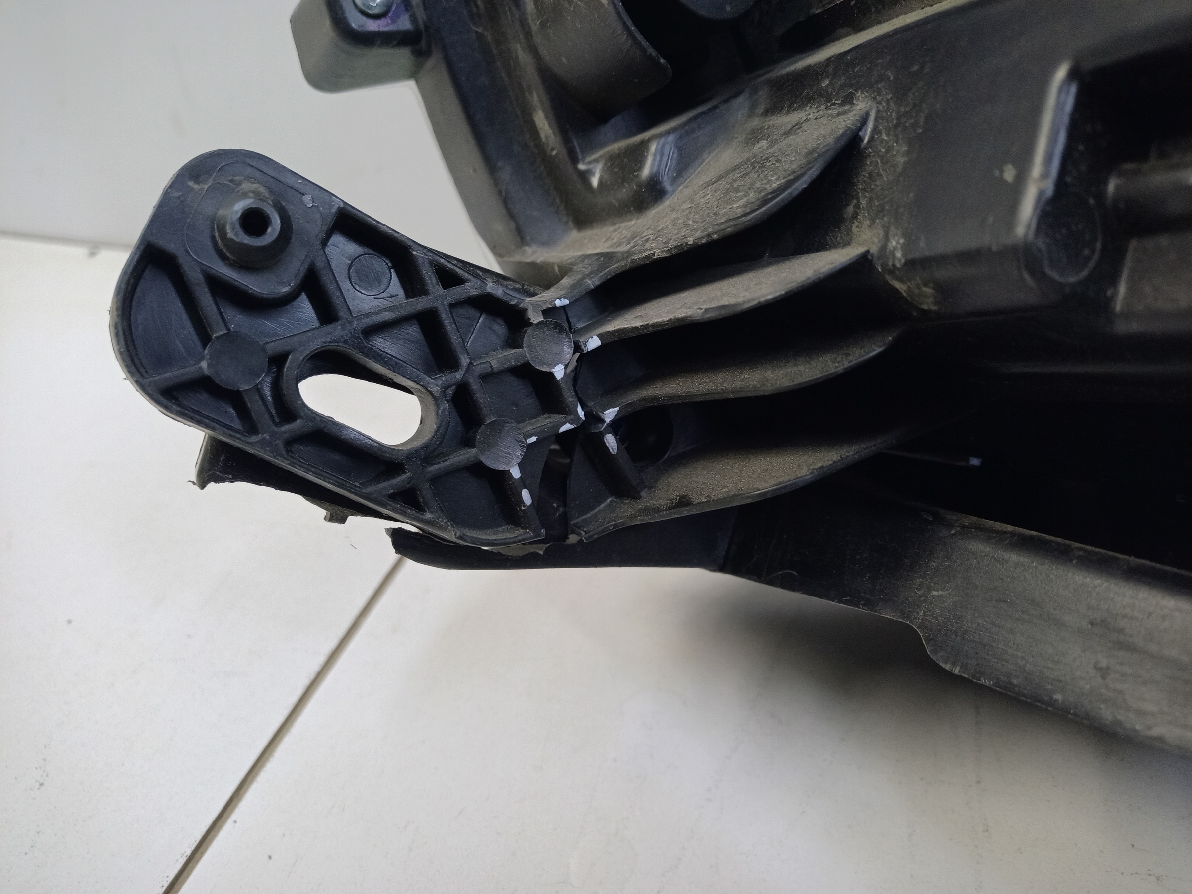 Фара передняя правая Haval M6 2 LED