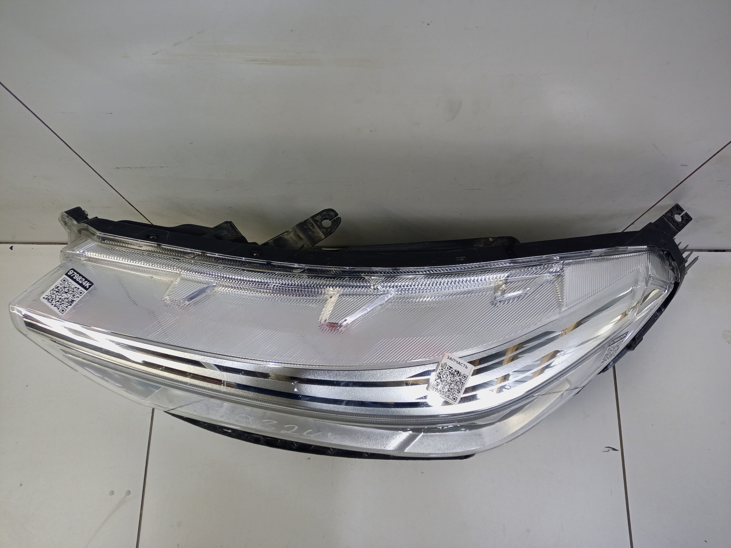 Фара передняя левая Haval M6 2 LED