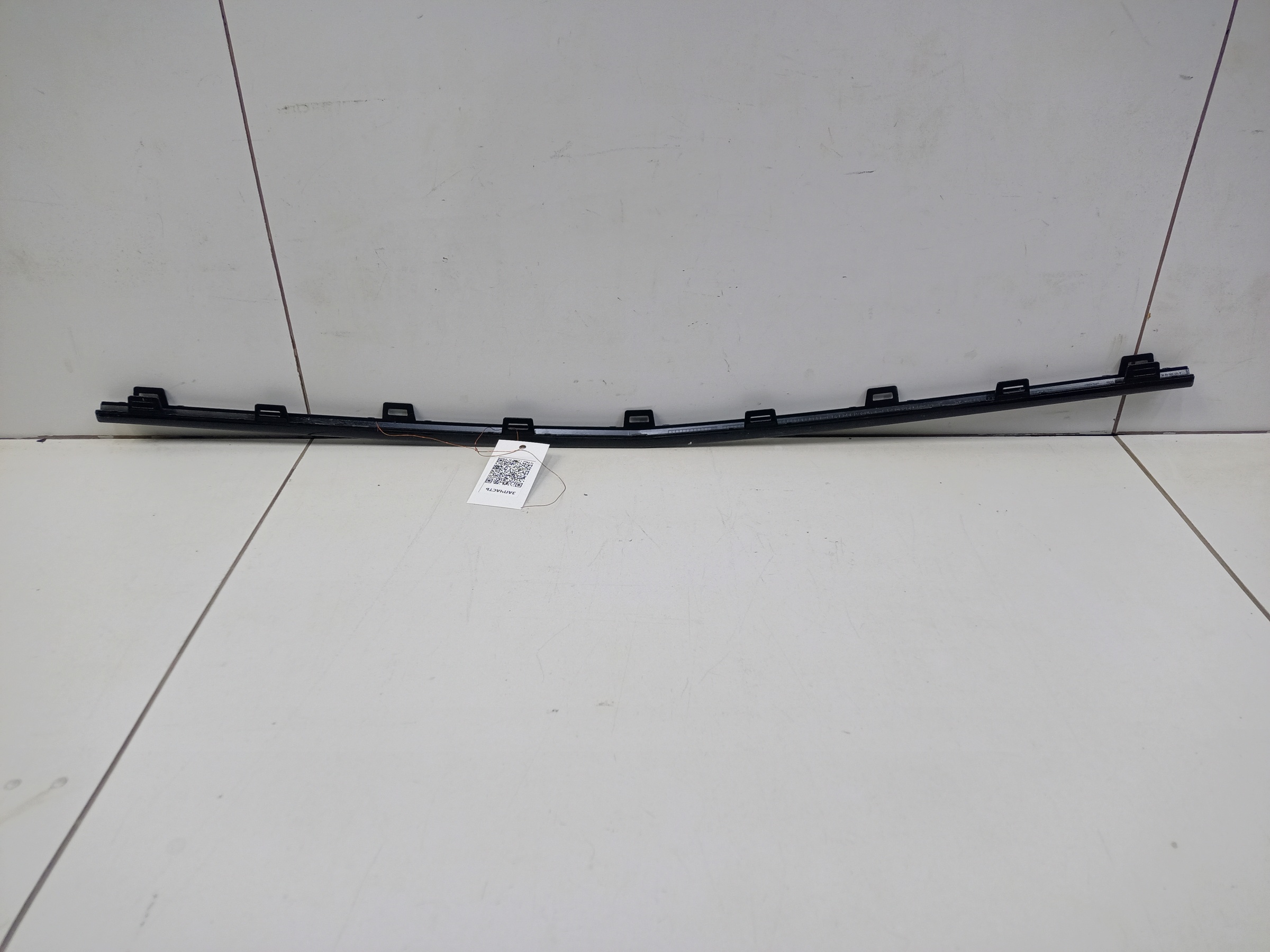 Накладка переднего бампера центральная Mercedes-Benz GLE-Klasse V167