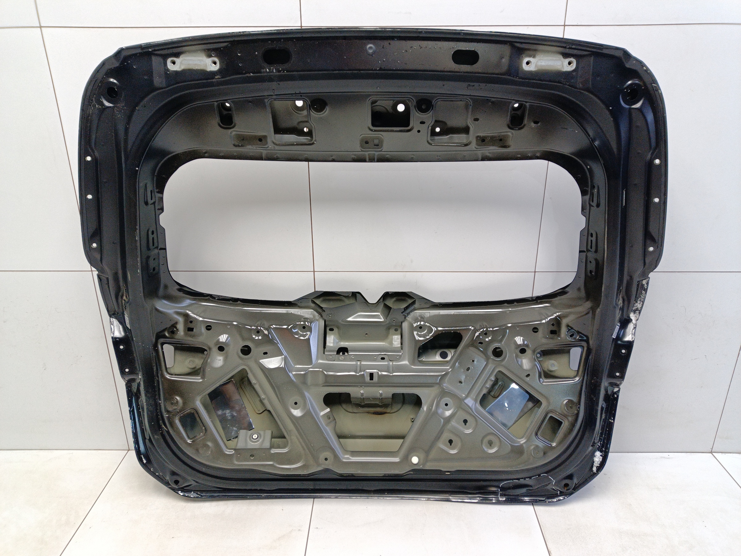 Крышка багажника Hongqi HS5