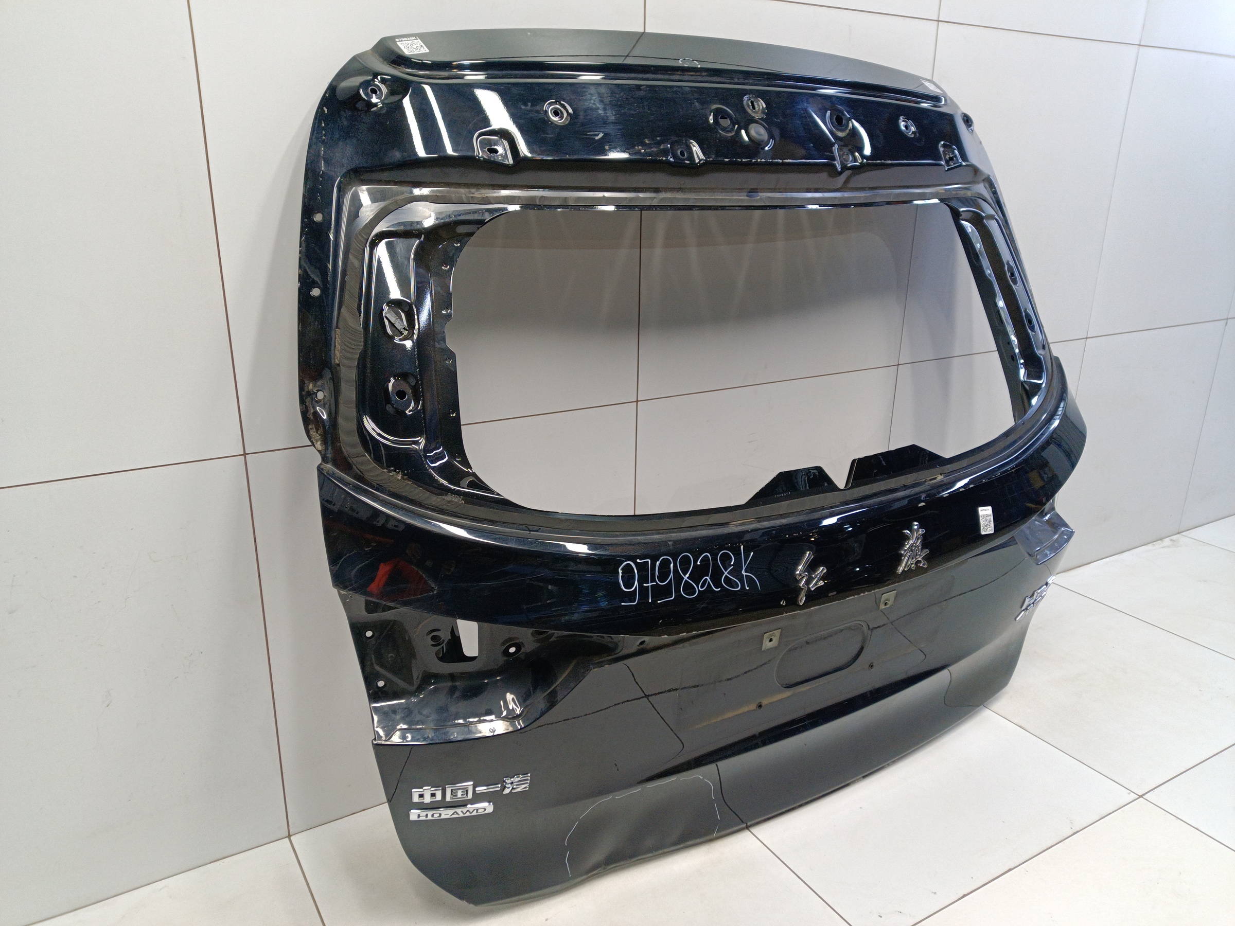 Крышка багажника Hongqi HS5