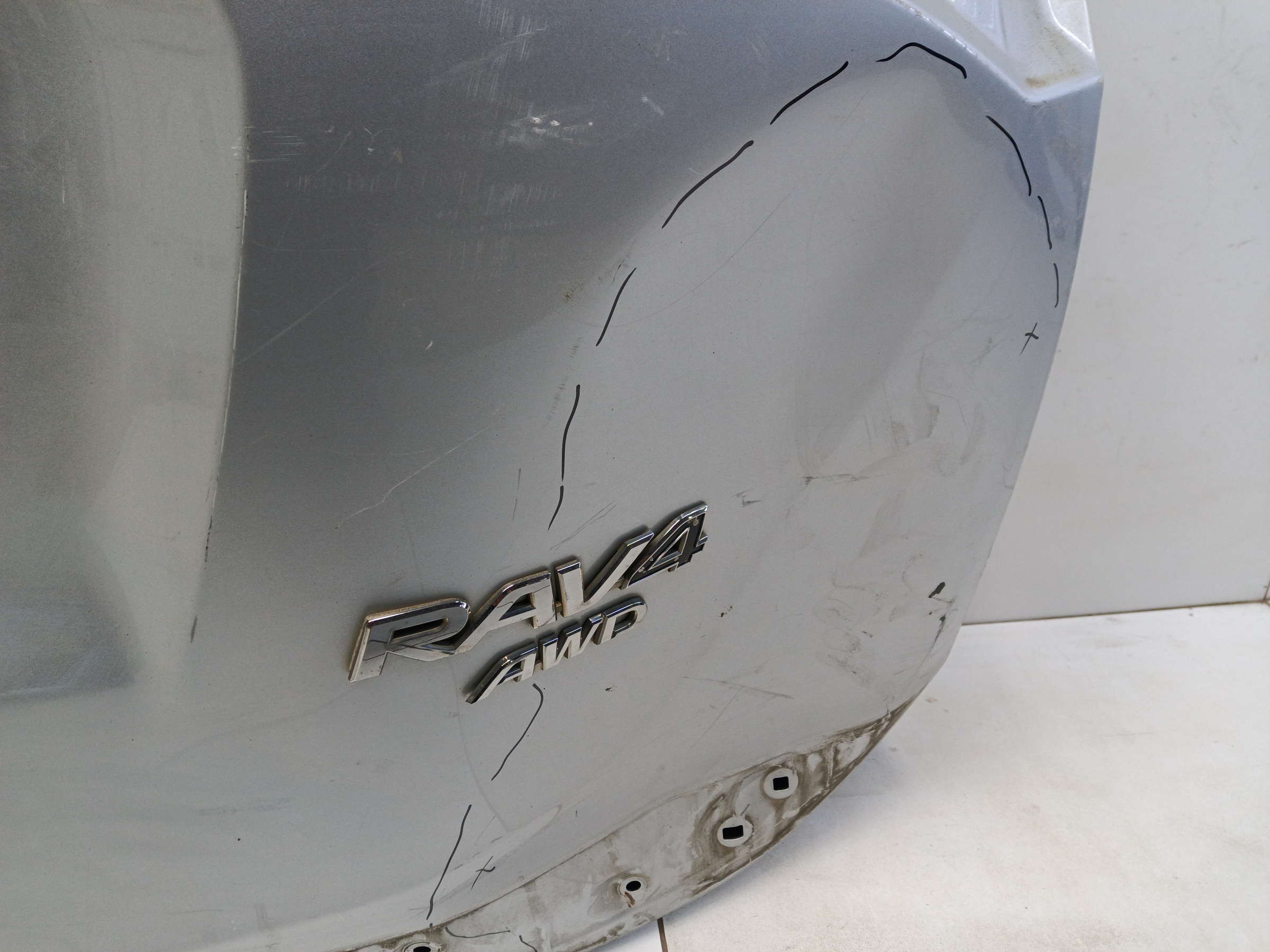 Крышка багажника Toyota RAV4 CA40 Restail