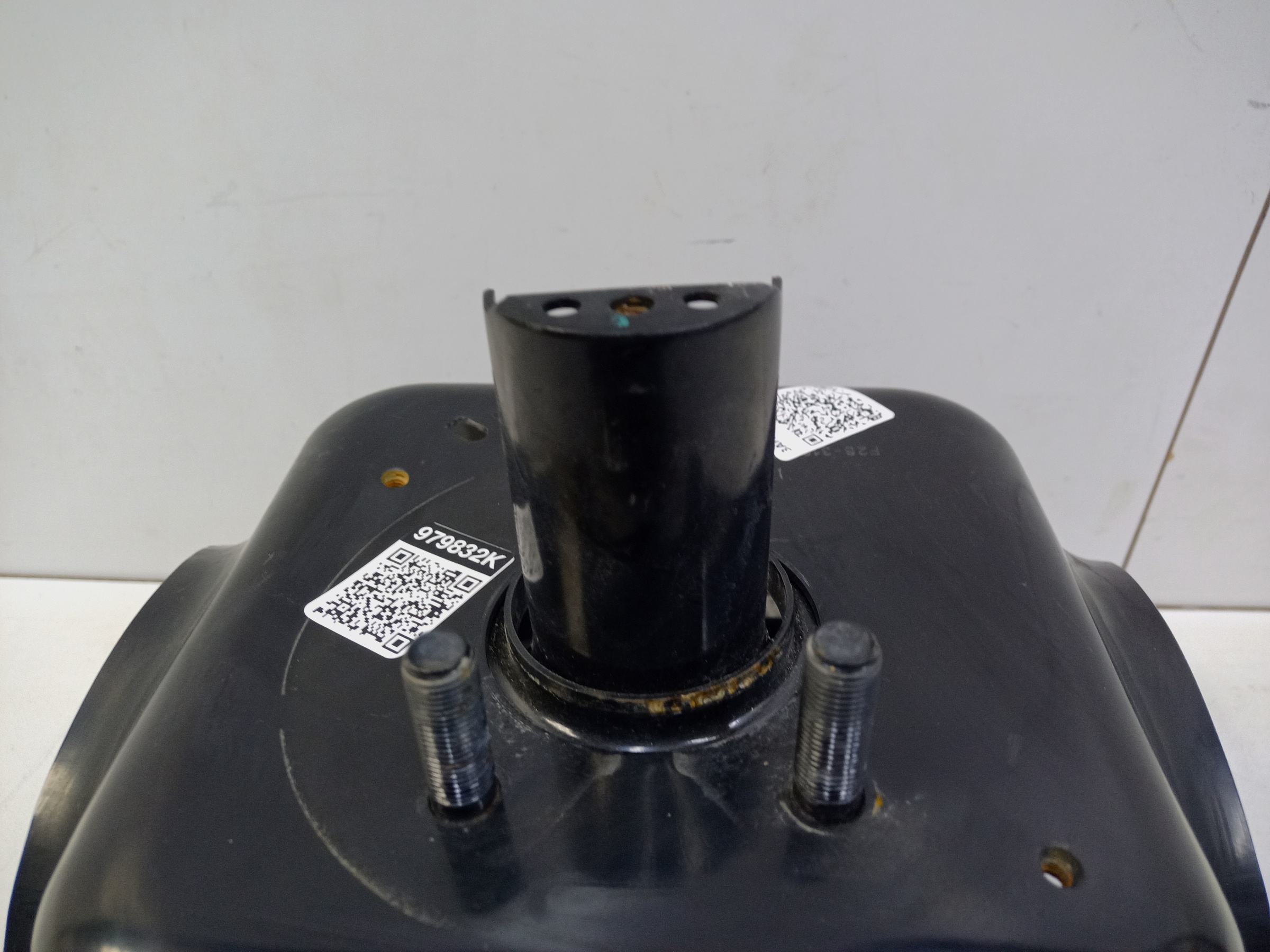 Кронштейн крепления запасного колеса Jetour T2