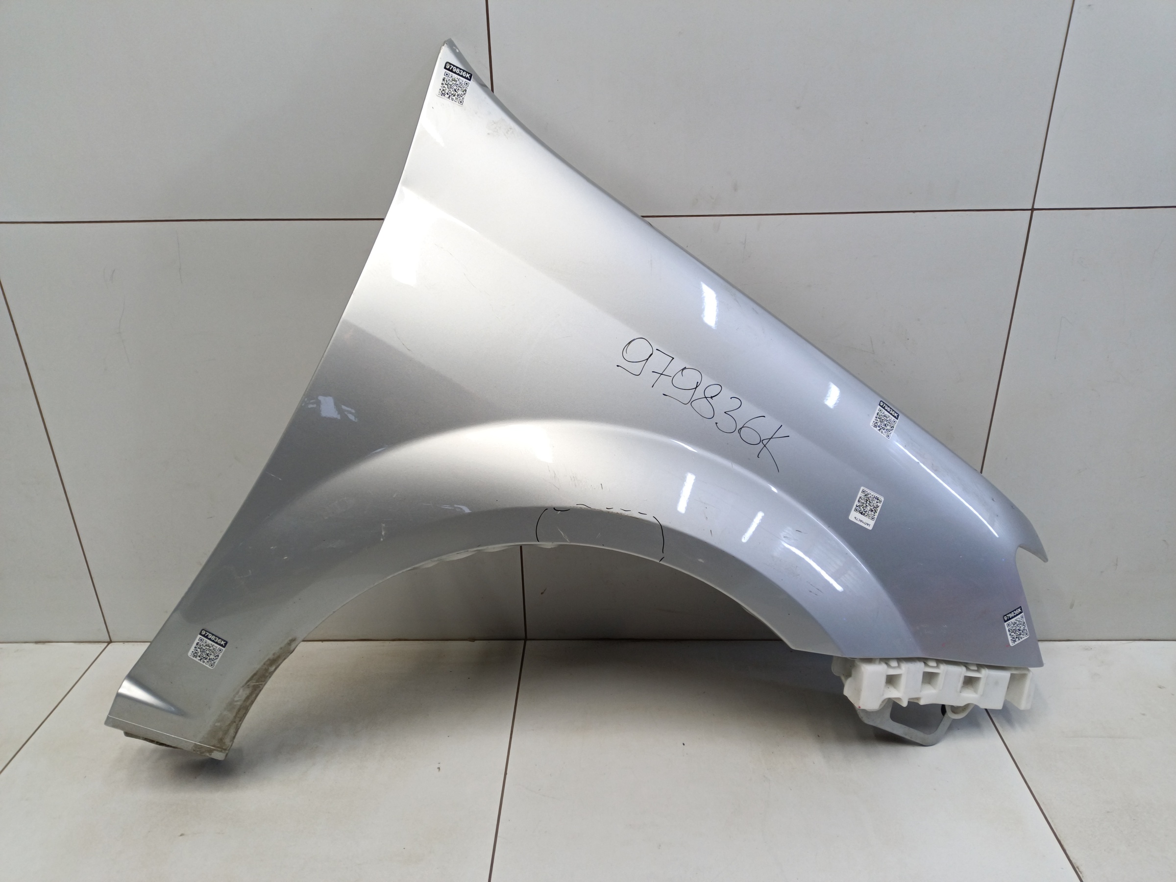 Крыло переднее правое Lada Largus 1 Restail