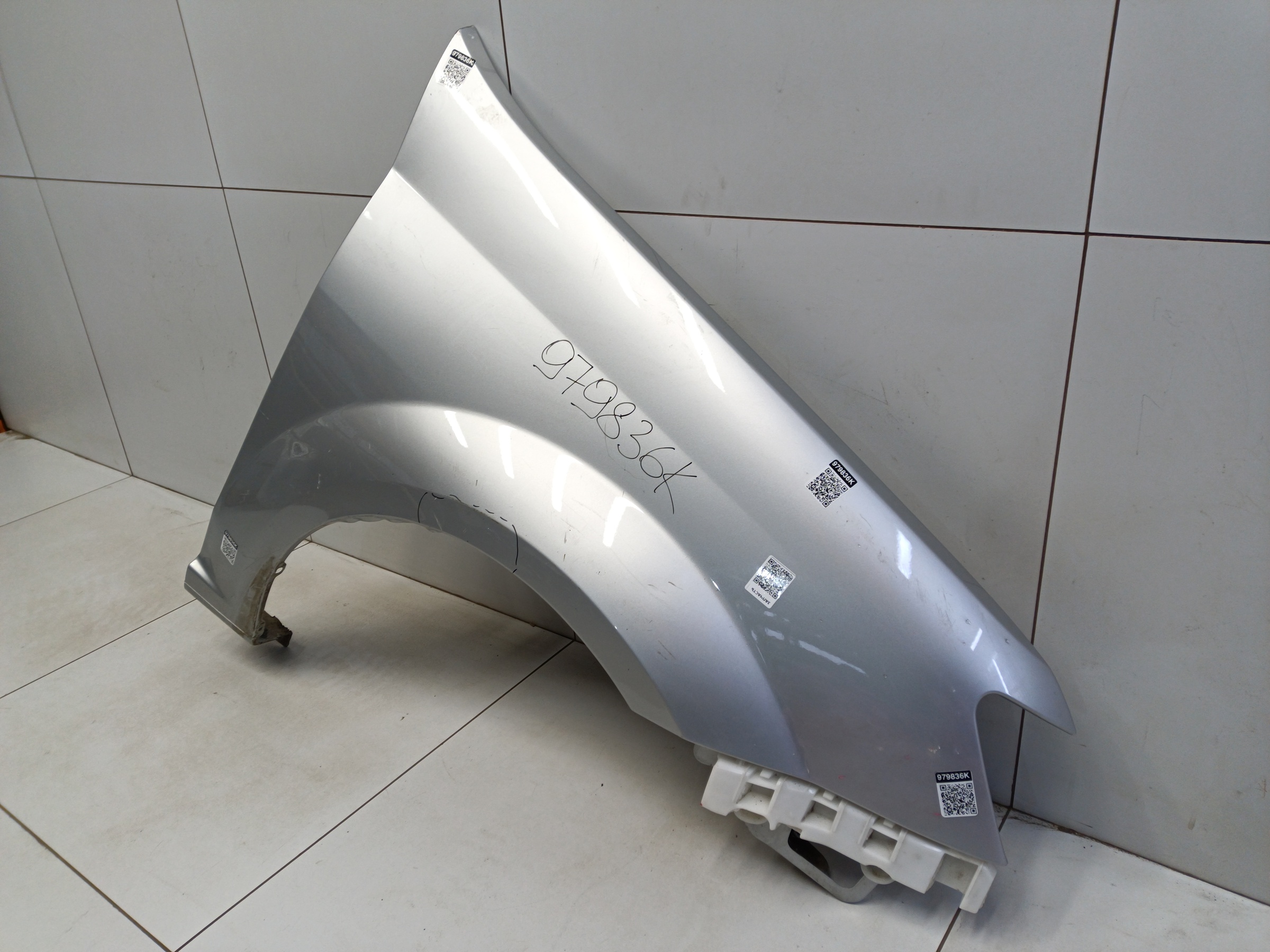 Крыло переднее правое Lada Largus 1 Restail