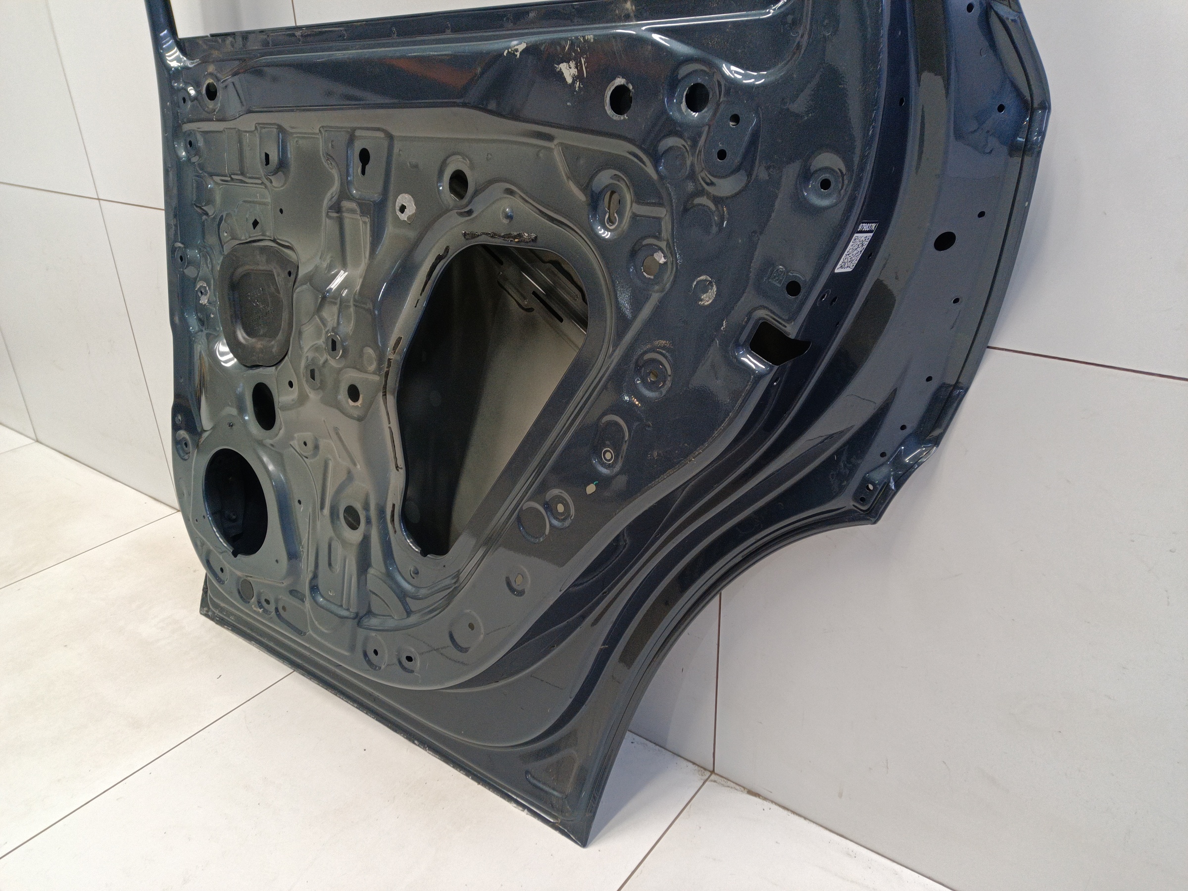 Дверь задняя правая Geely Monjaro