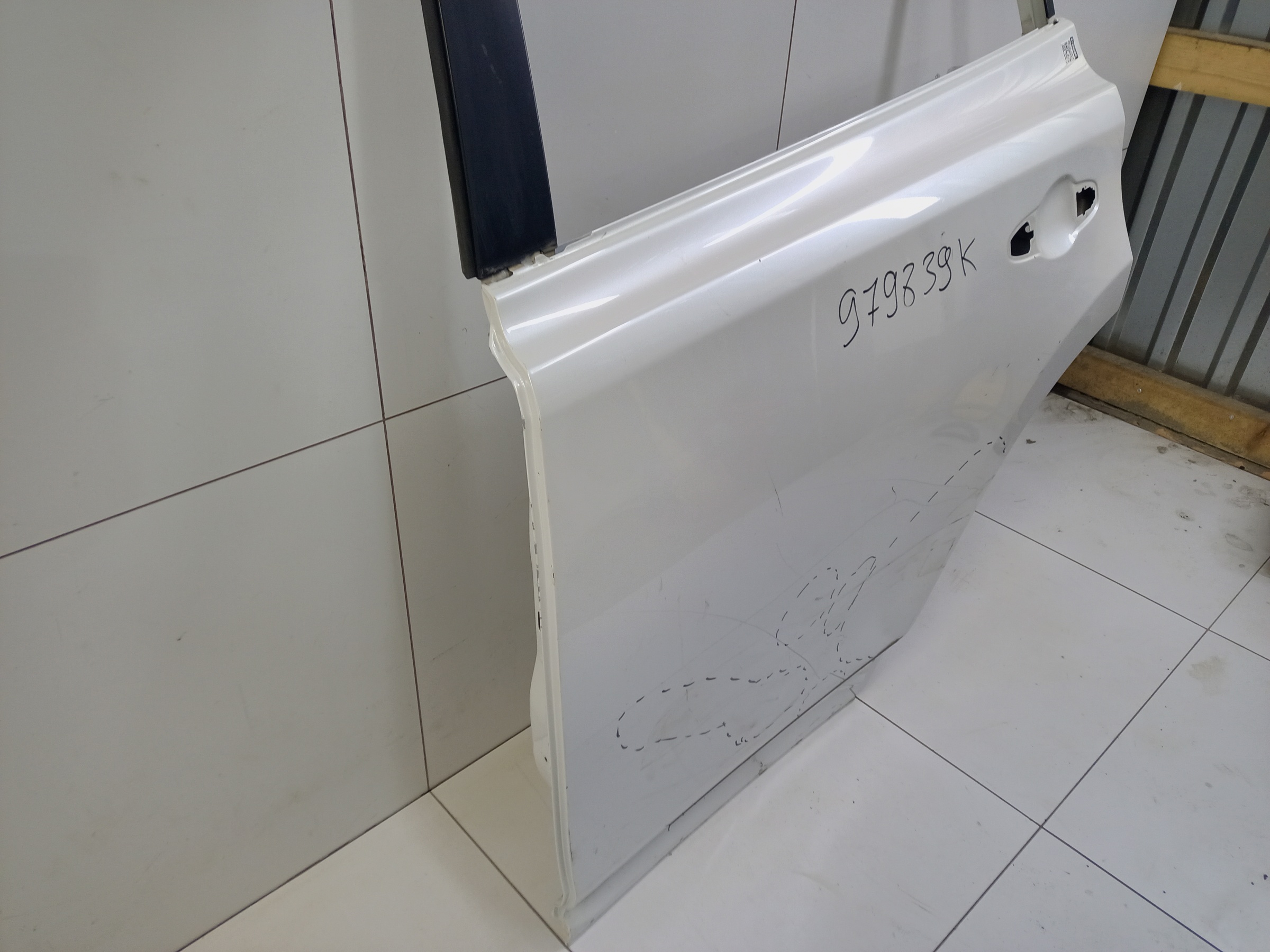 Дверь задняя левая Toyota RAV4 CA40