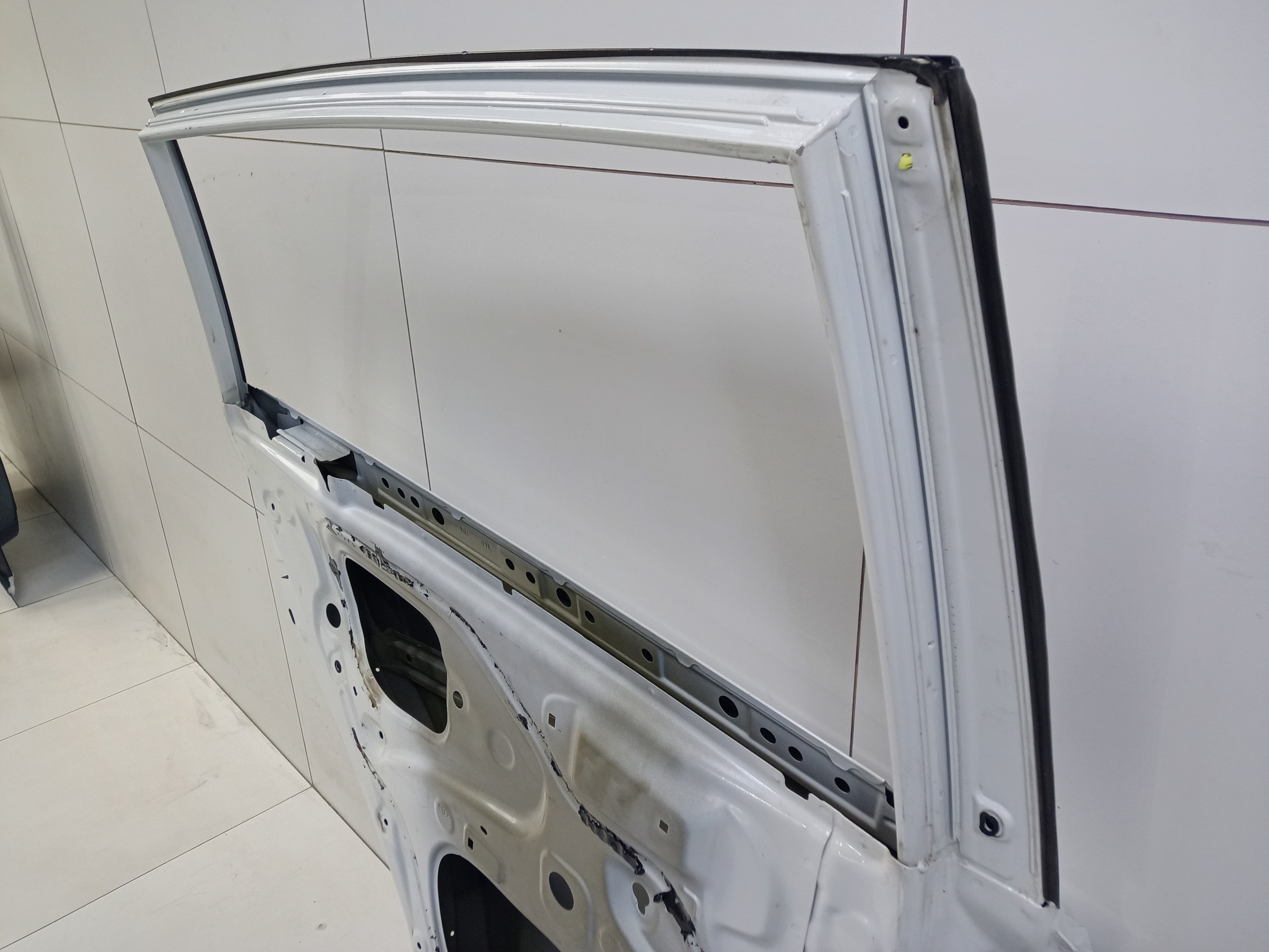 Дверь задняя левая Toyota RAV4 CA40