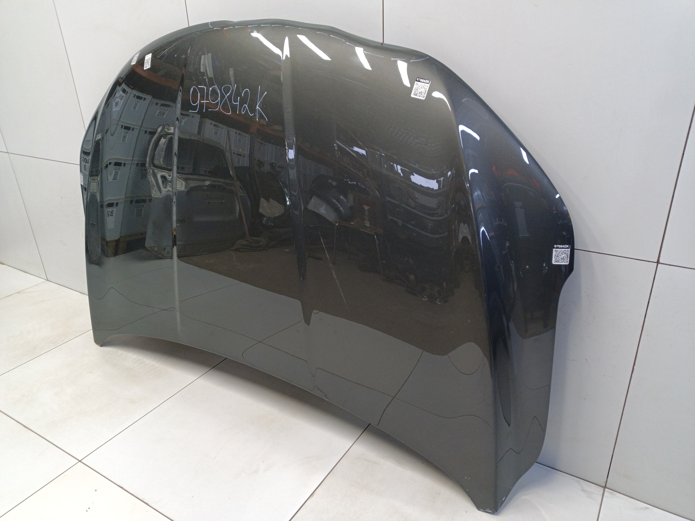 Капот Geely Coolray