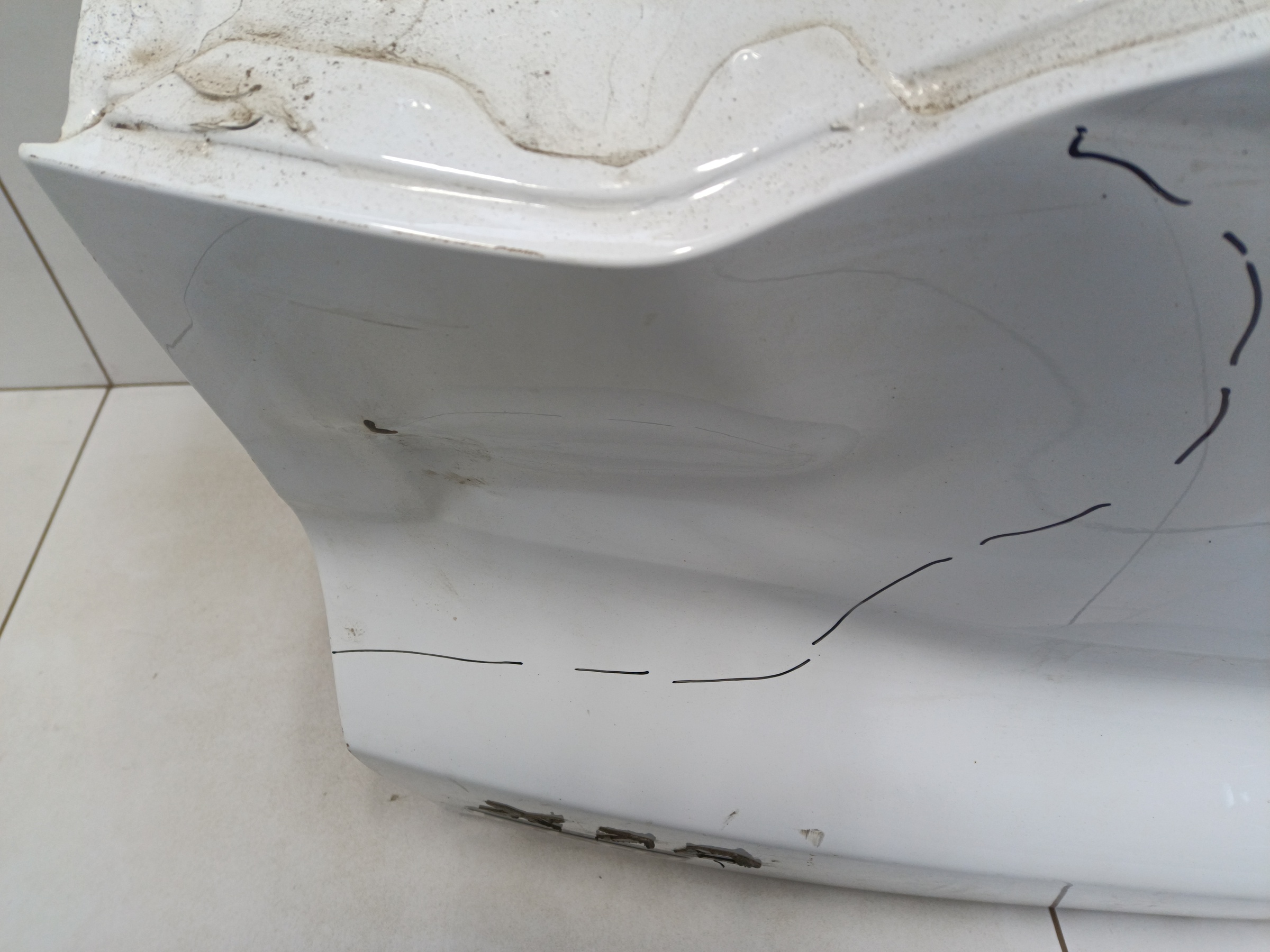 Крышка багажника Geely Atlas Pro