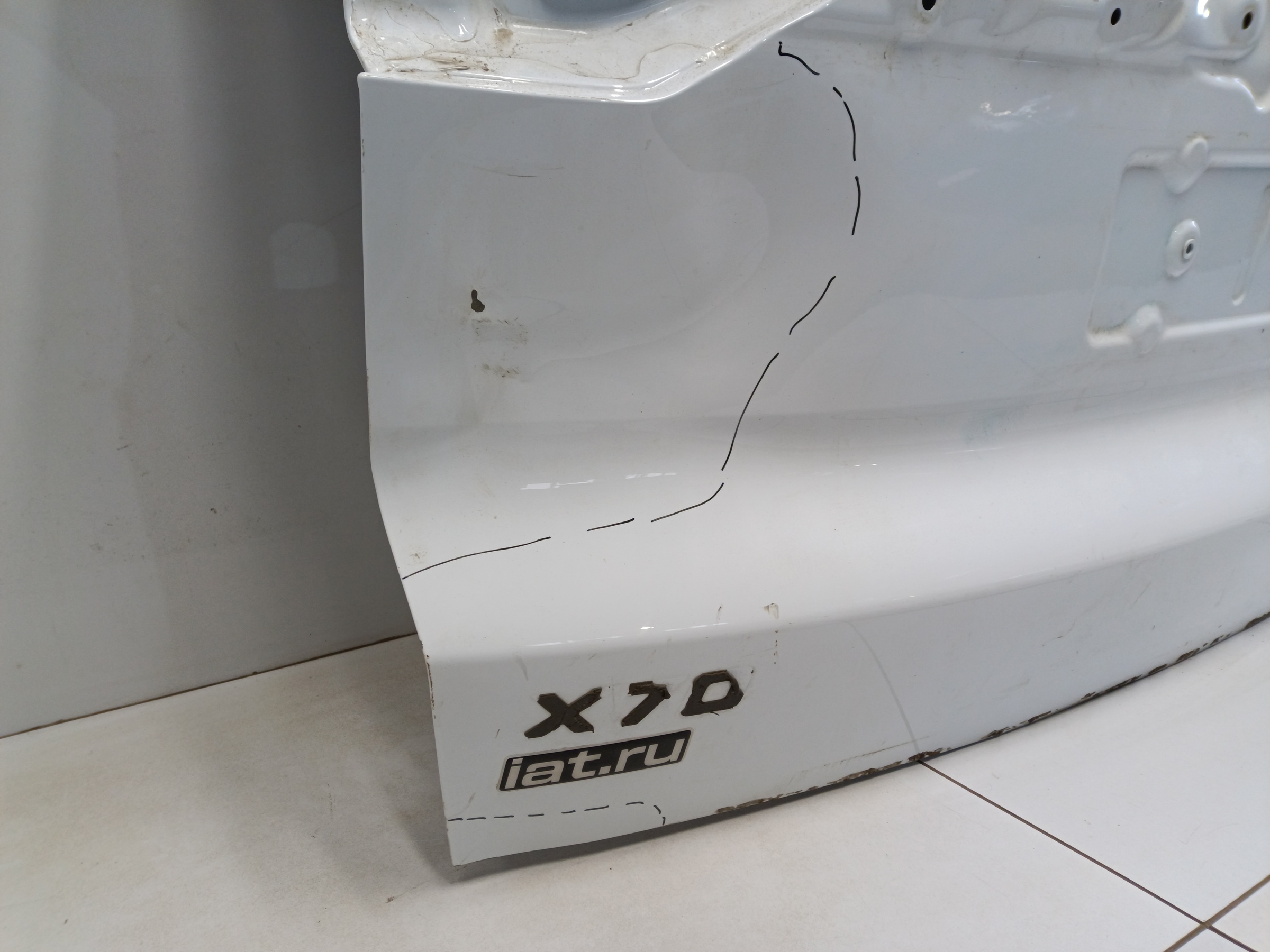 Крышка багажника Geely Atlas Pro