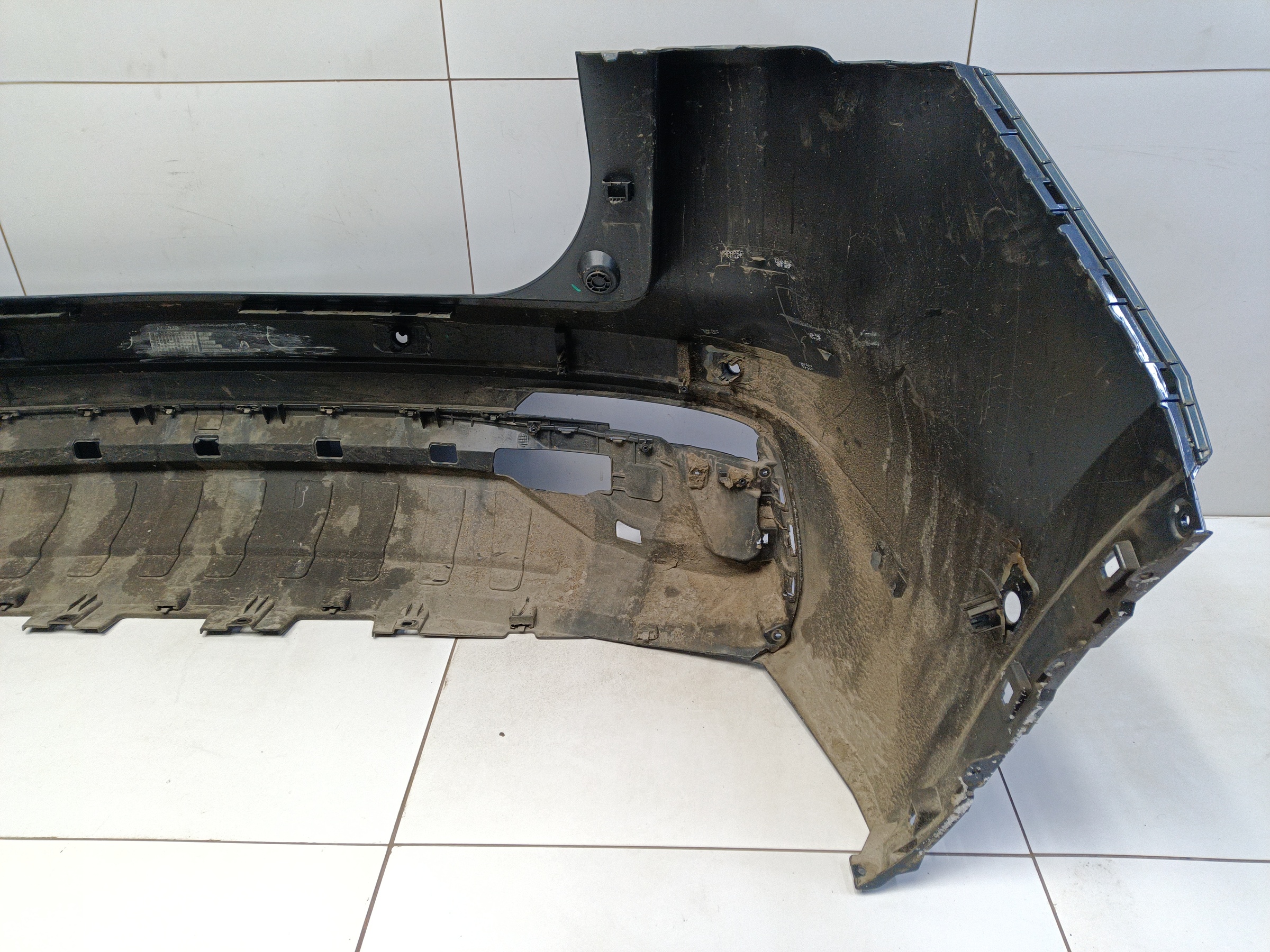 Бампер задний Geely Monjaro