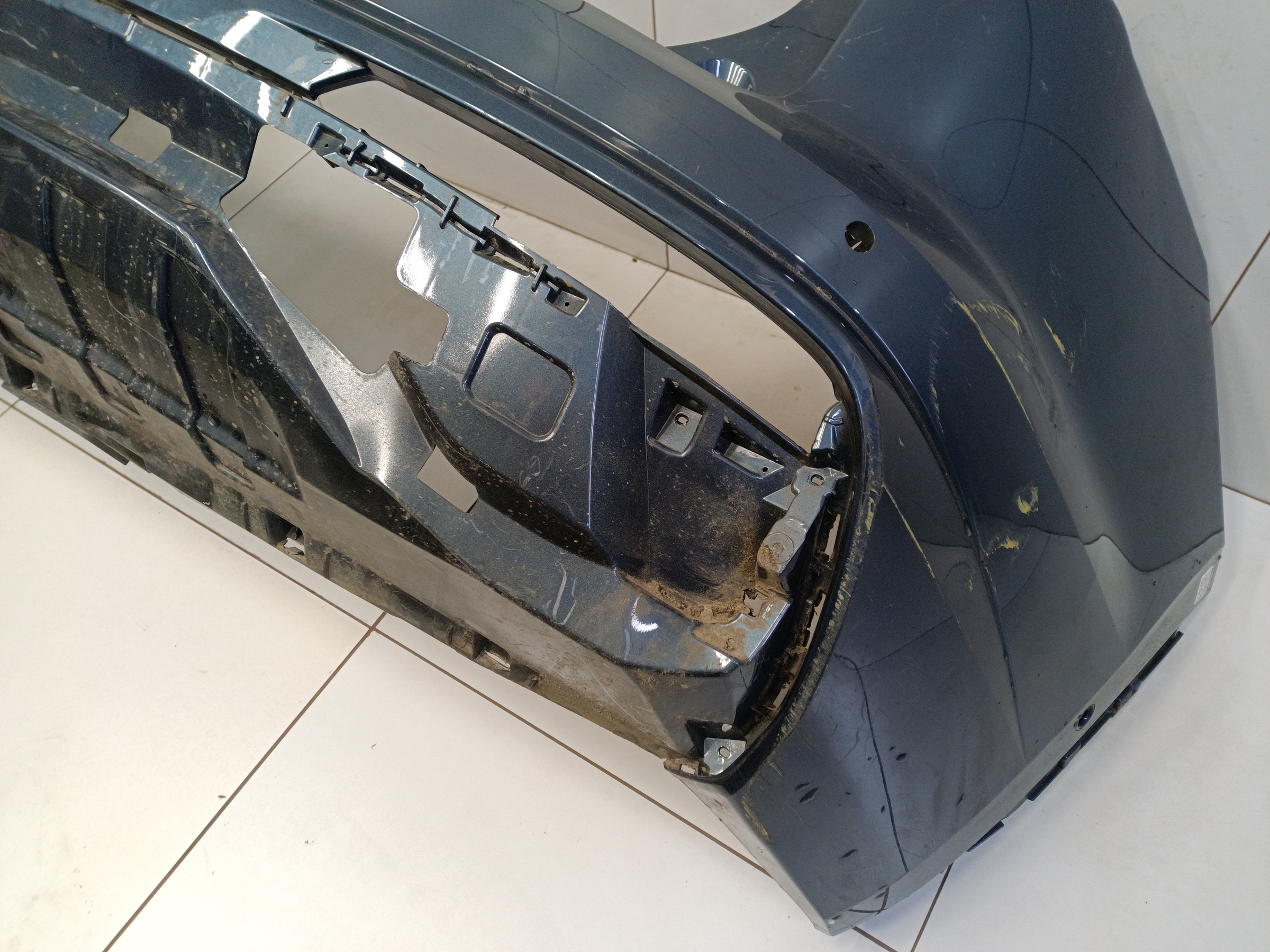 Бампер задний Geely Monjaro