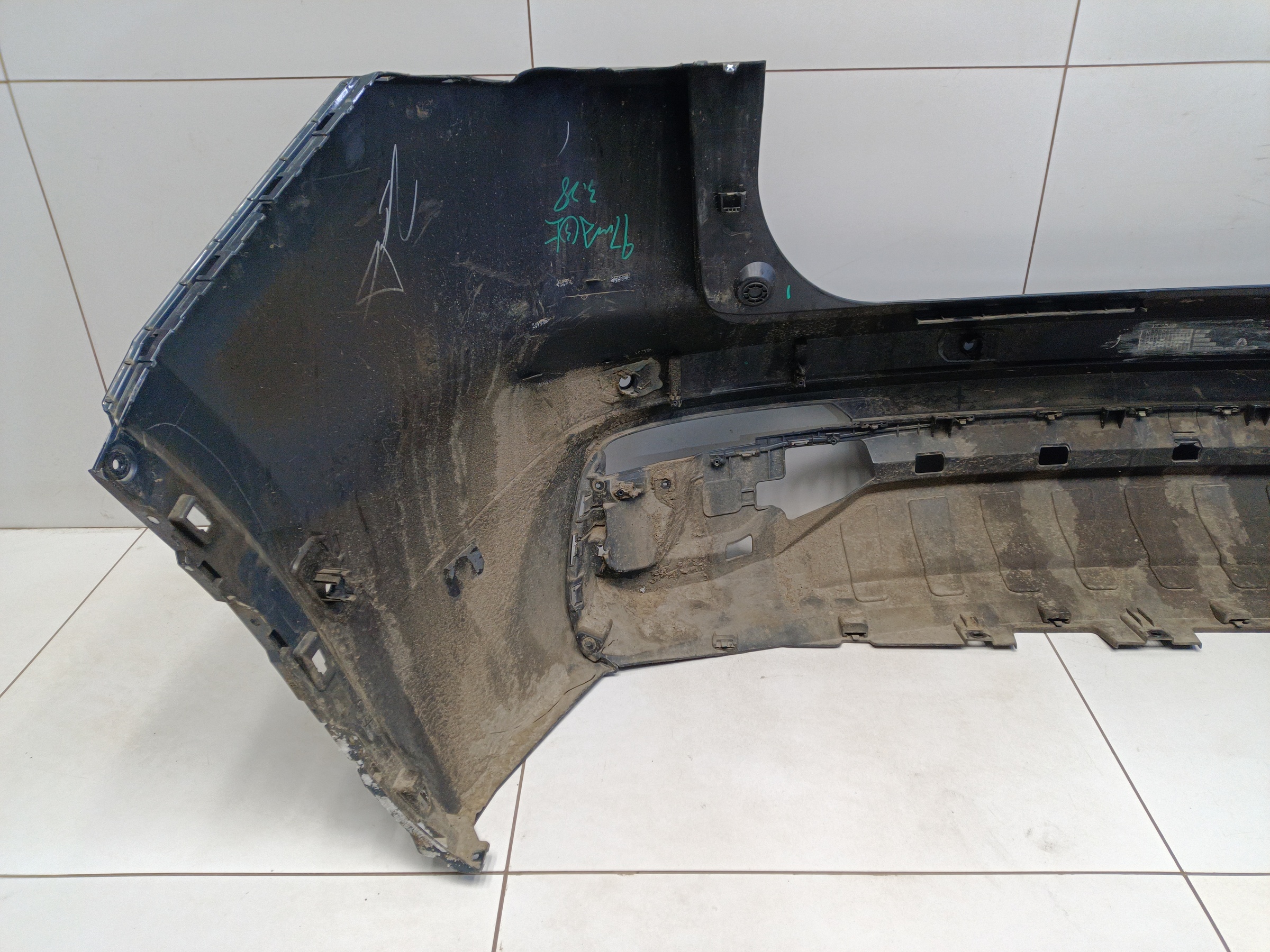 Бампер задний Geely Monjaro