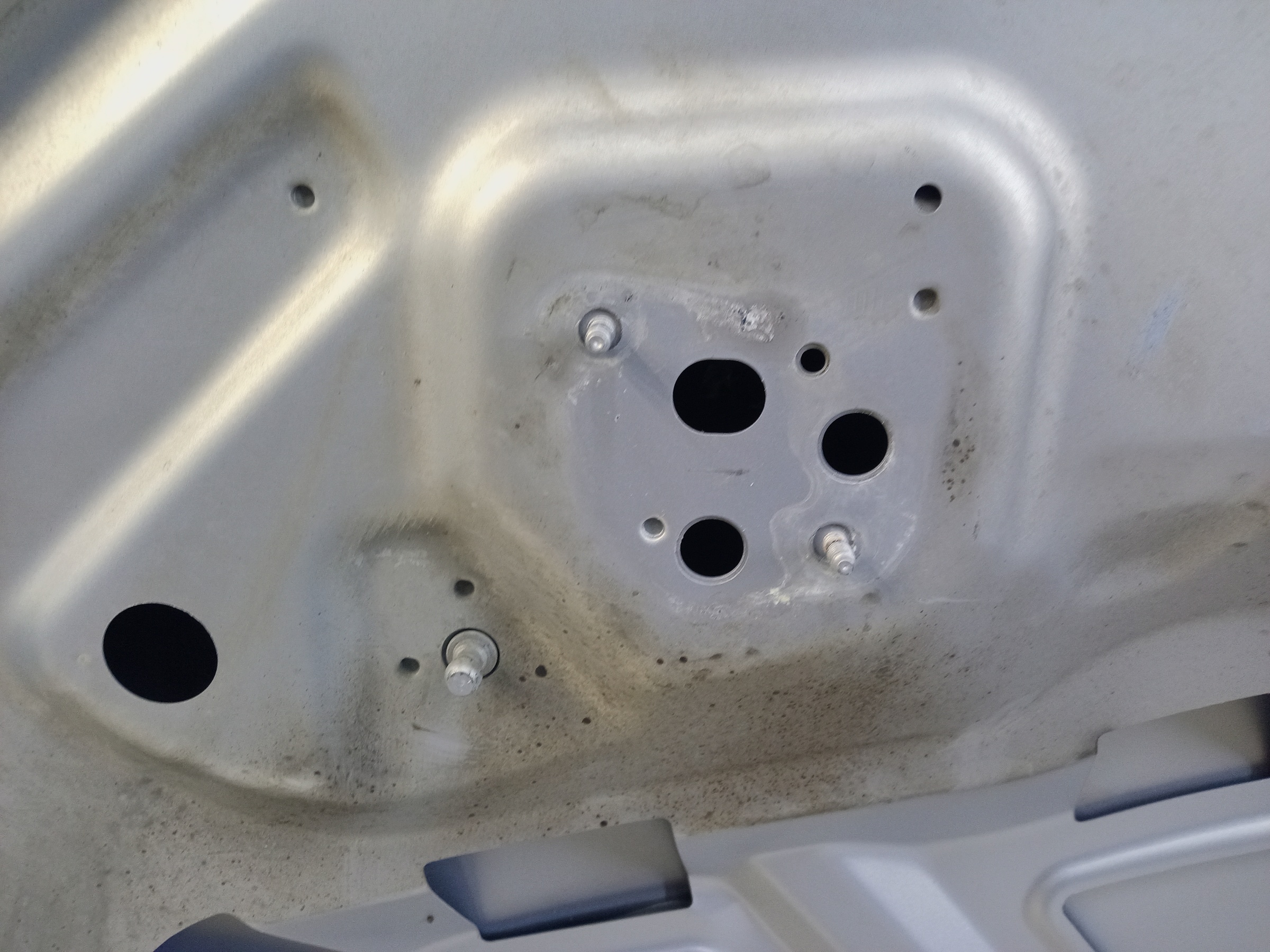 Капот Audi Q3 1 8U