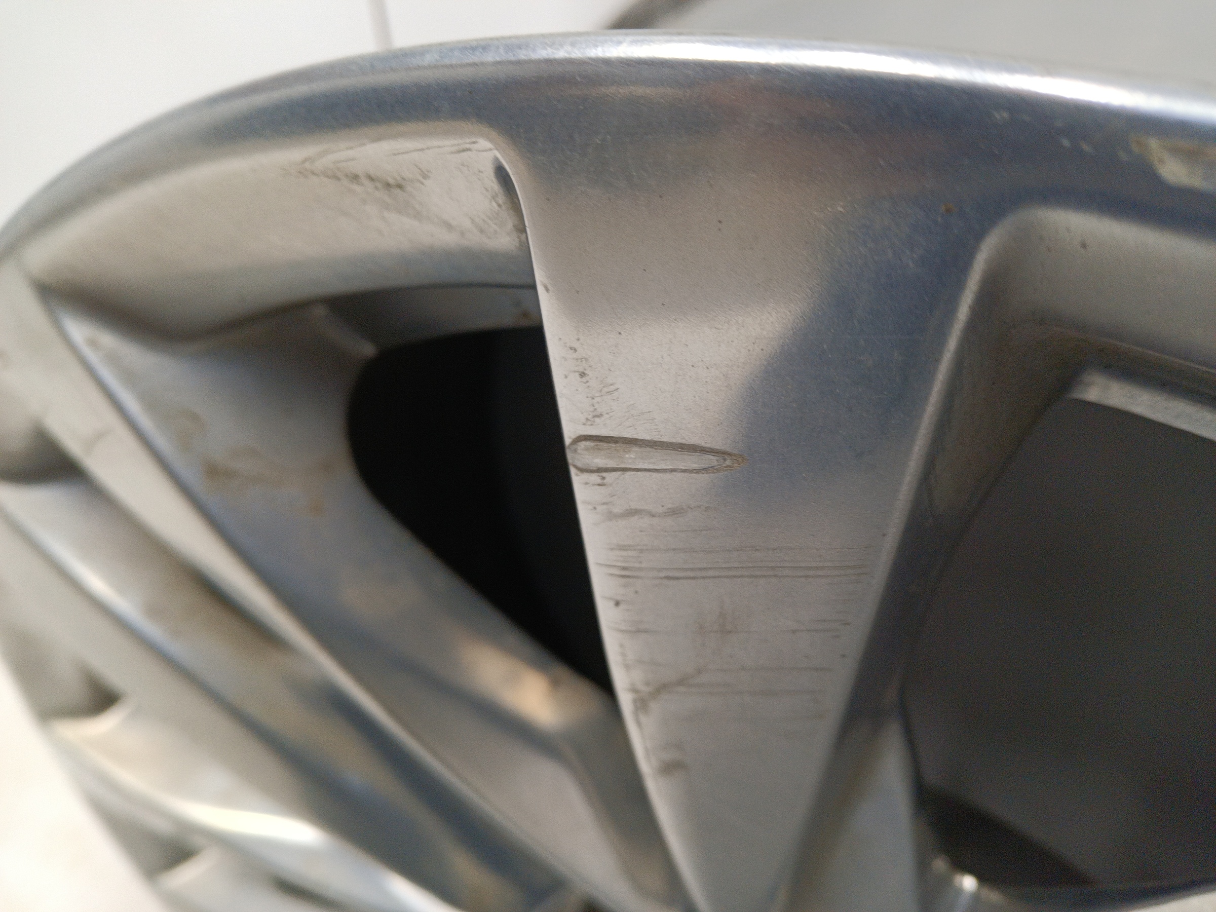 Диск колеса литой Cadillac Escalade 5 R22