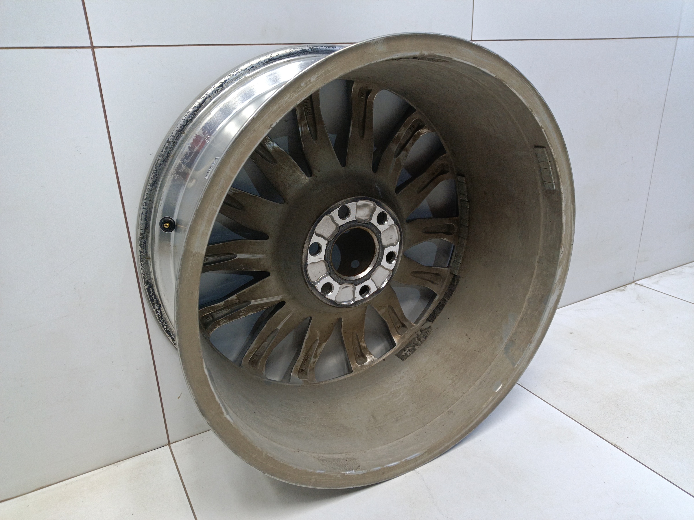 Диск колеса литой Cadillac Escalade 5 R22