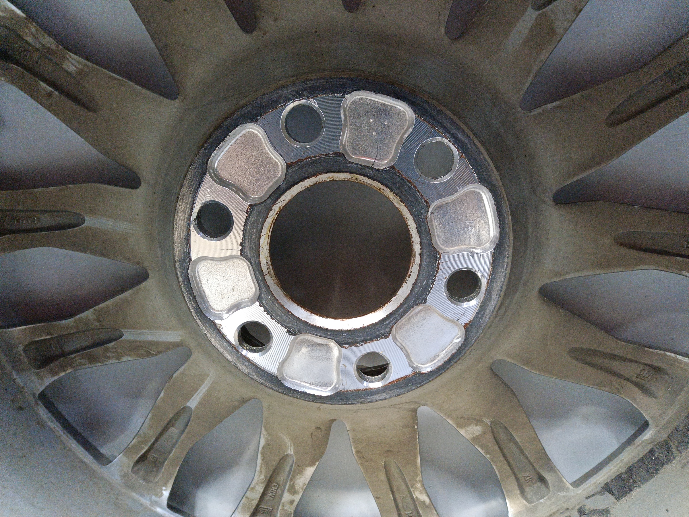 Диск колеса литой Cadillac Escalade 5 R22