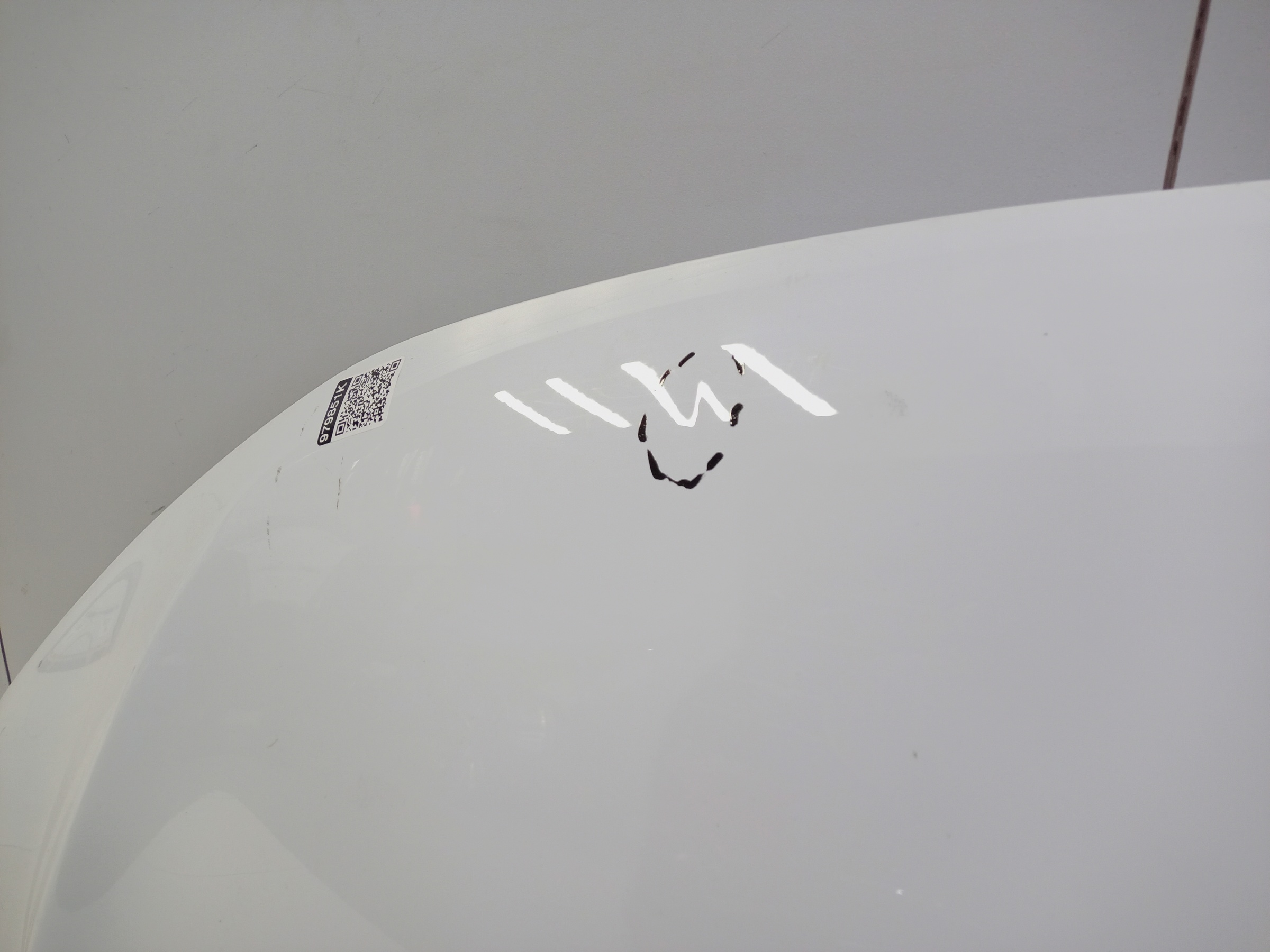 Капот Geely Coolray