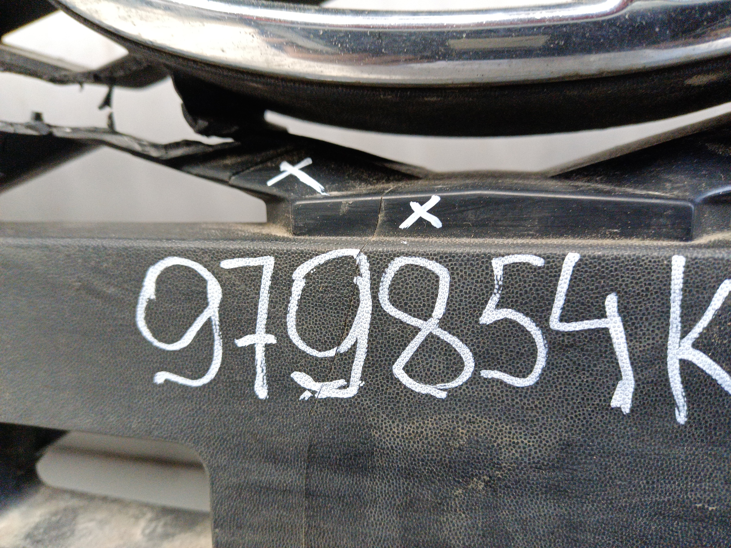 Решётка радиатора Hyundai Solaris 2 Restail