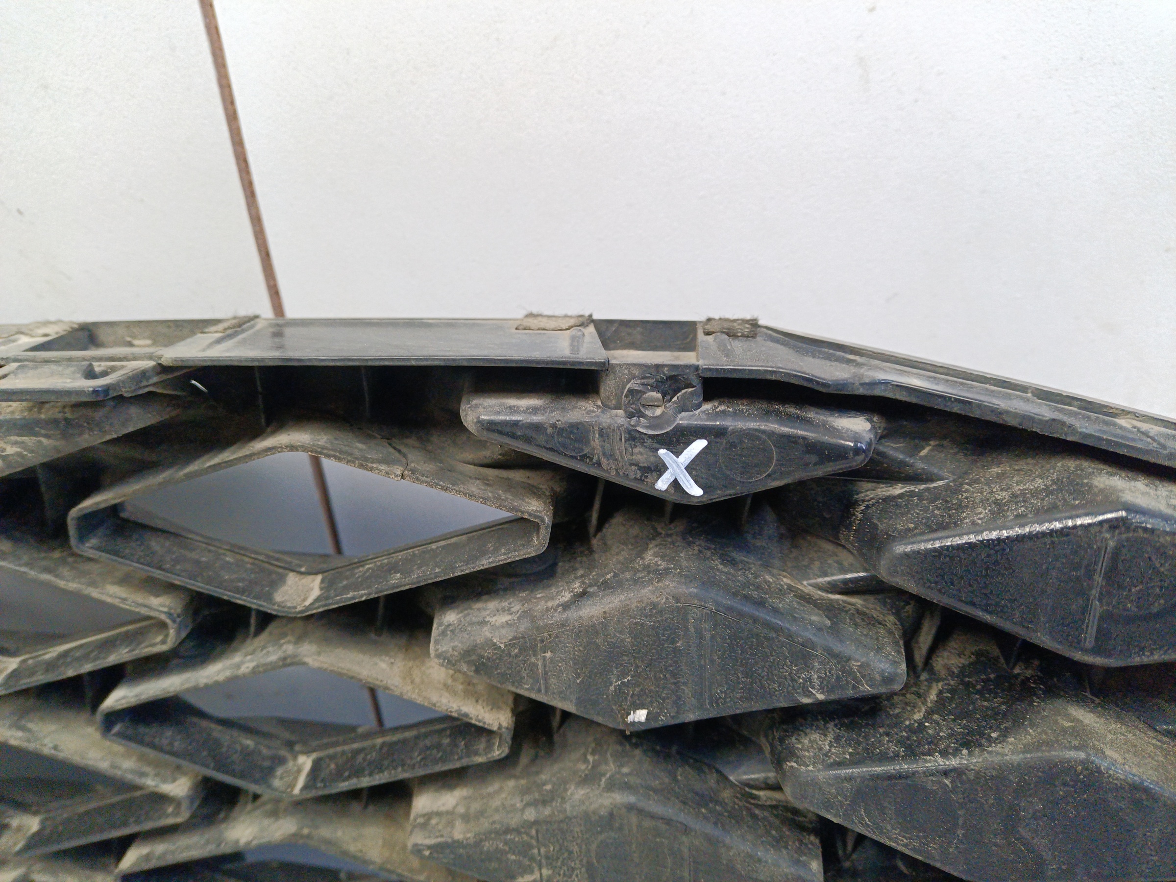 Решётка радиатора Hyundai Solaris 2 Restail