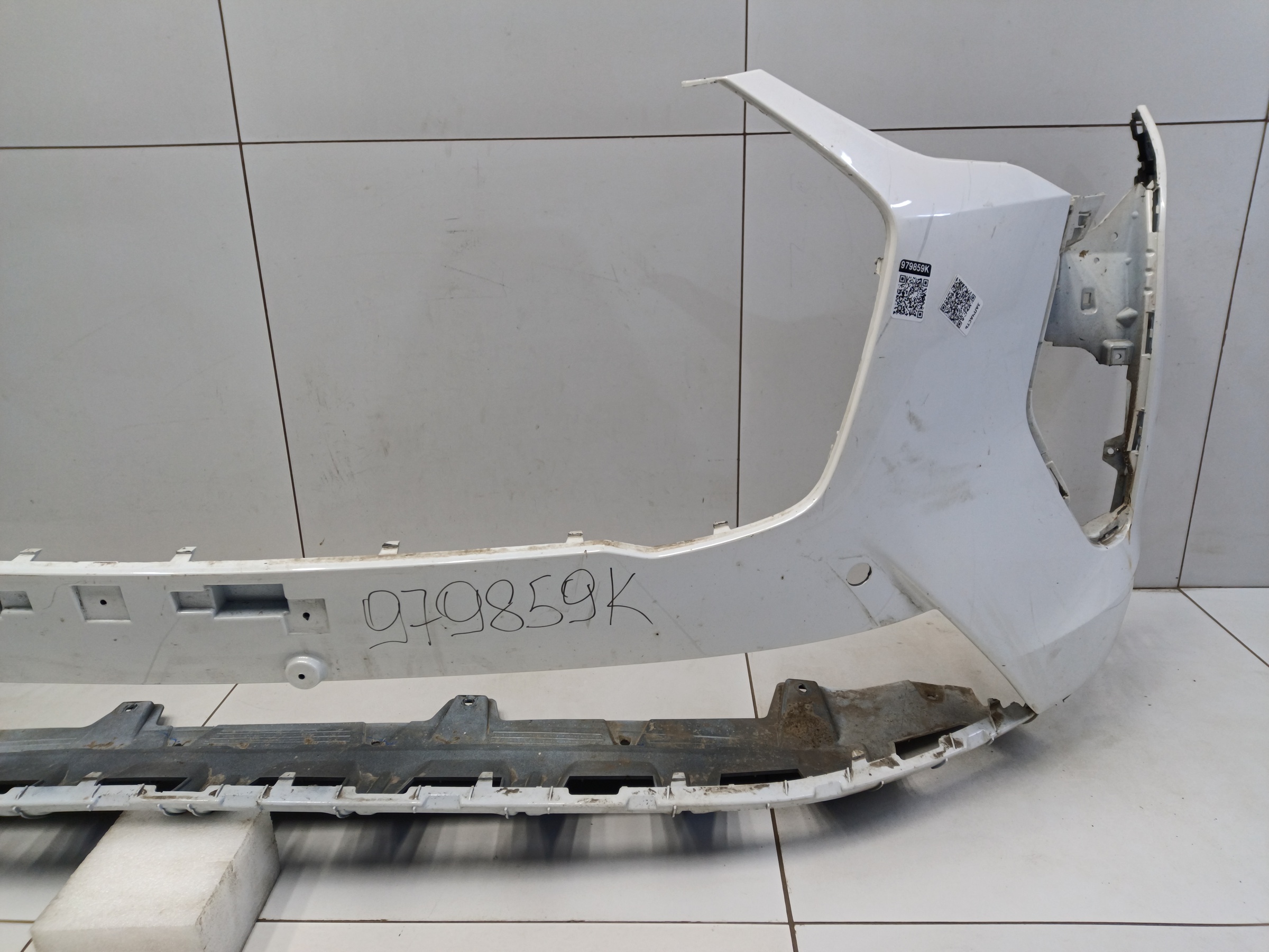 Бампер передний Haval Jolion Restail с отверстиями под накладки