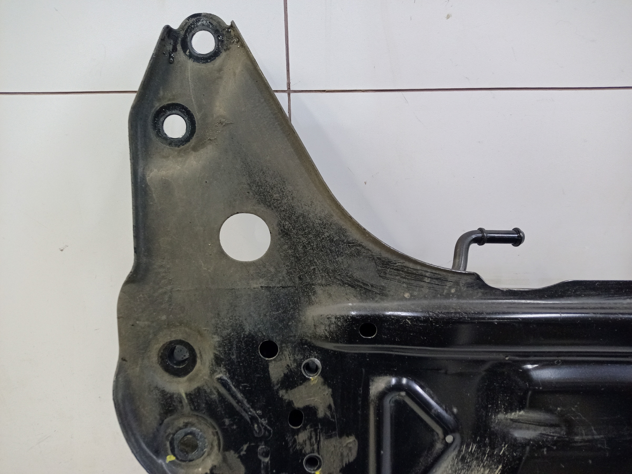 Подрамник передний Geely Preface