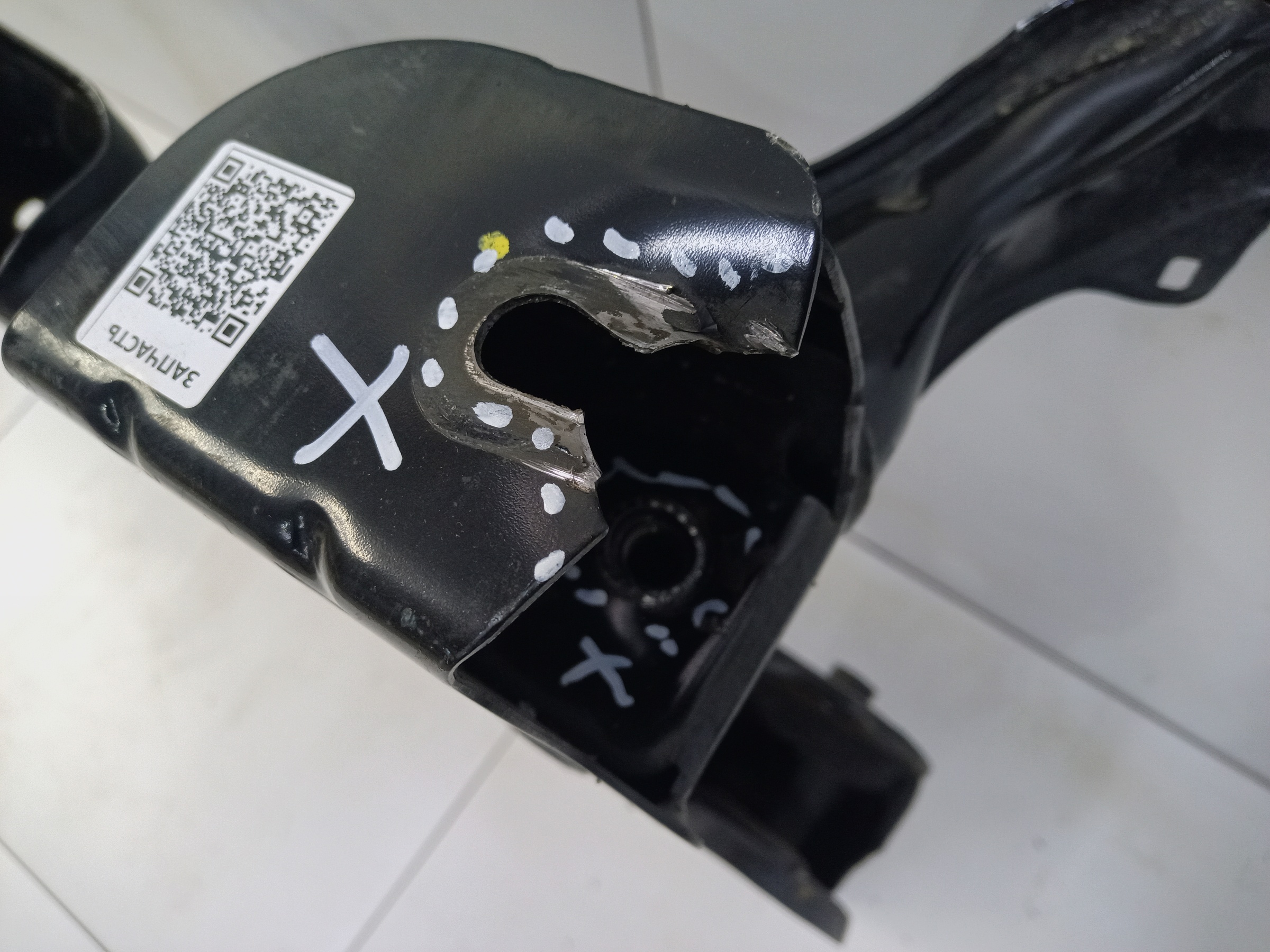 Подрамник передний Geely Preface