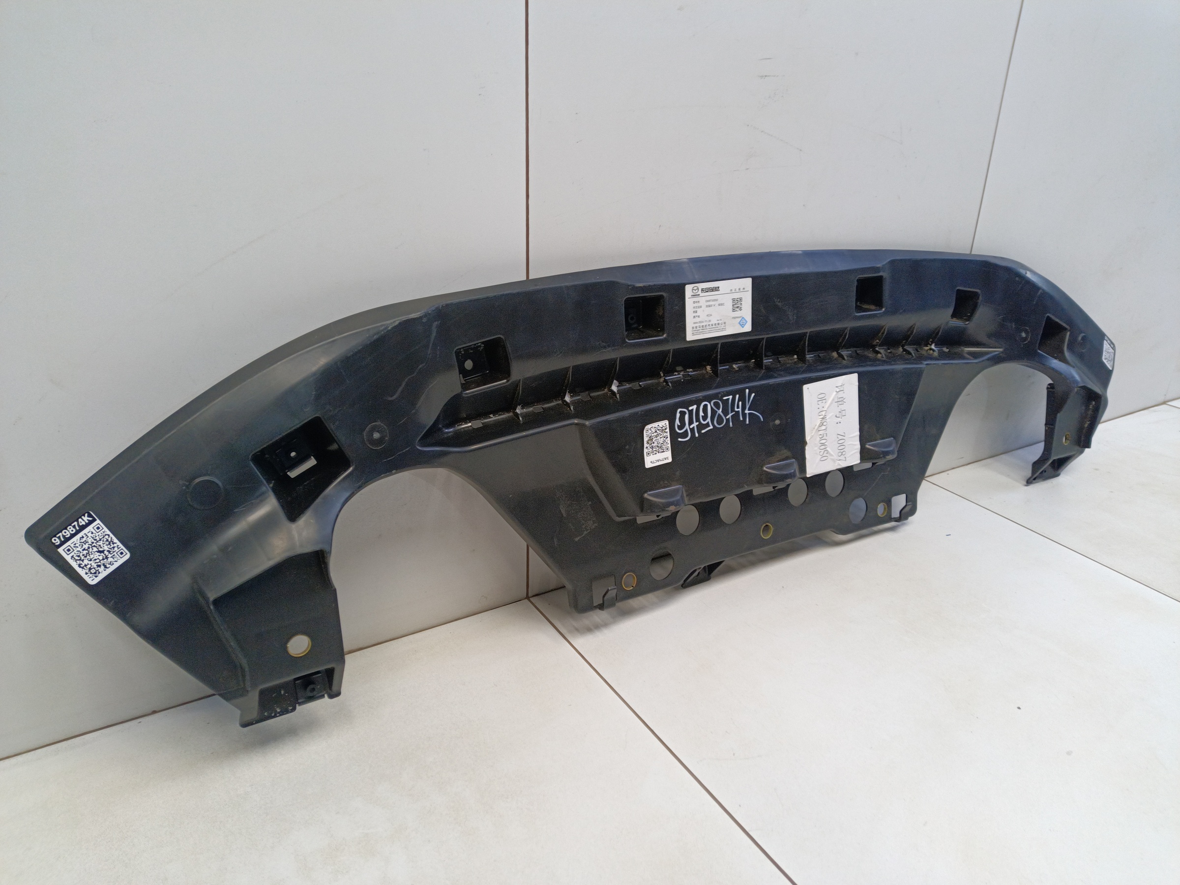 Пыльник переднего бампера Mazda CX-4 Restail