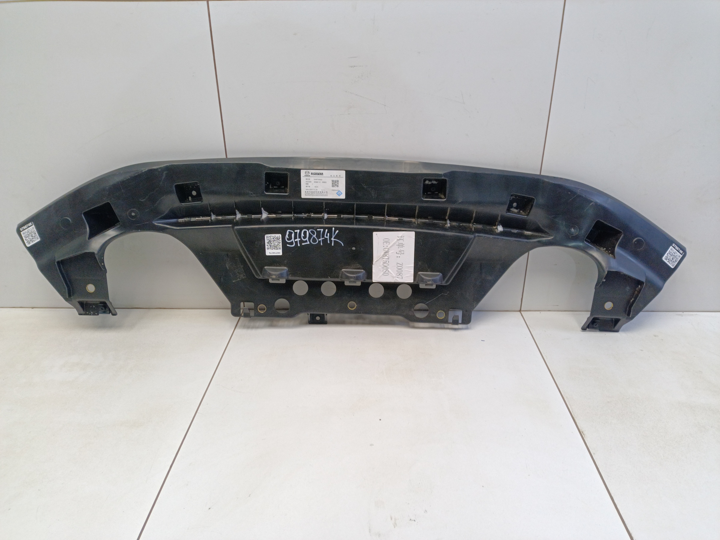 Пыльник переднего бампера Mazda CX-4 Restail