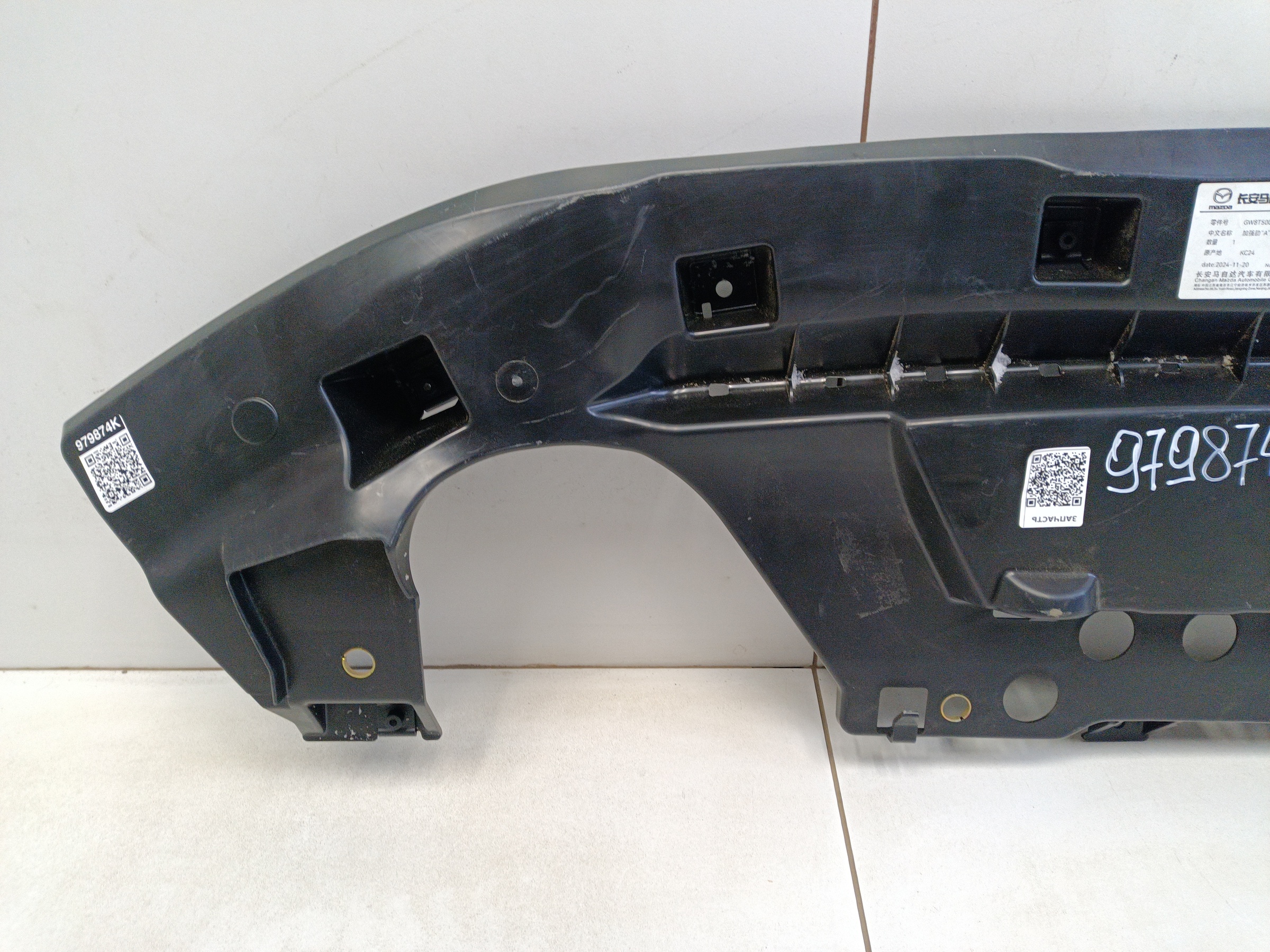 Пыльник переднего бампера Mazda CX-4 Restail