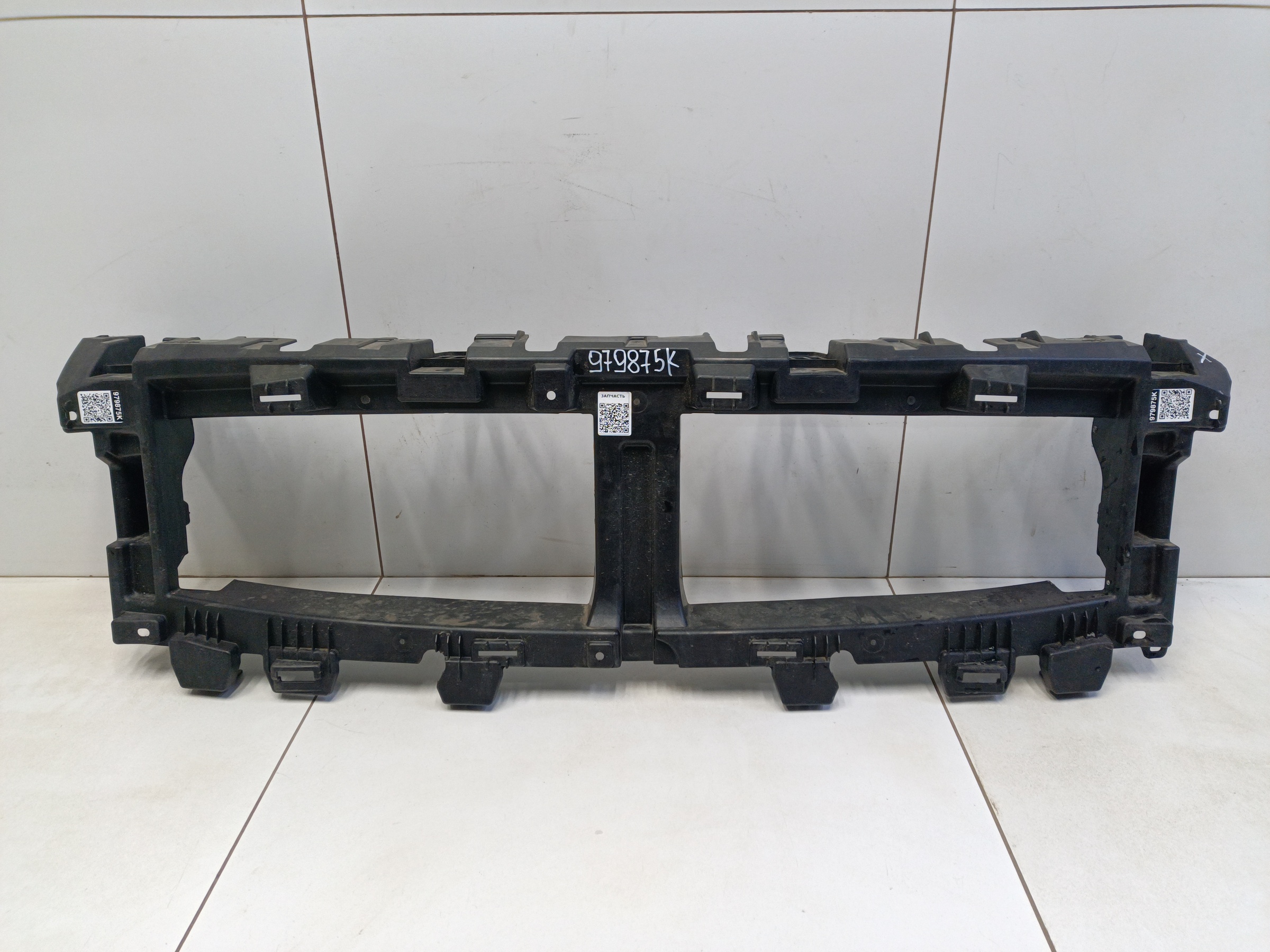 Кронштейн переднего бампера центральный Geely Preface