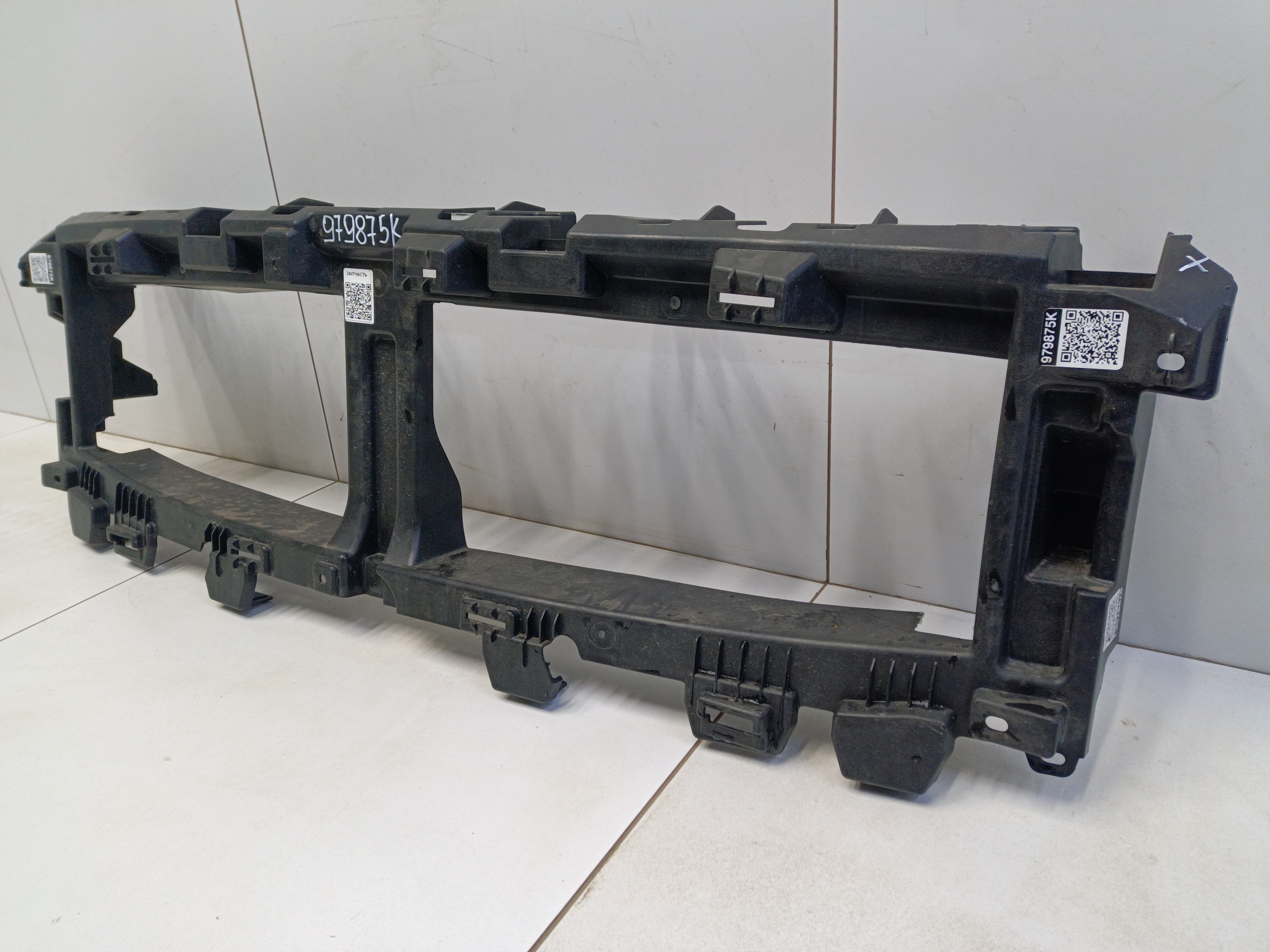 Кронштейн переднего бампера центральный Geely Preface