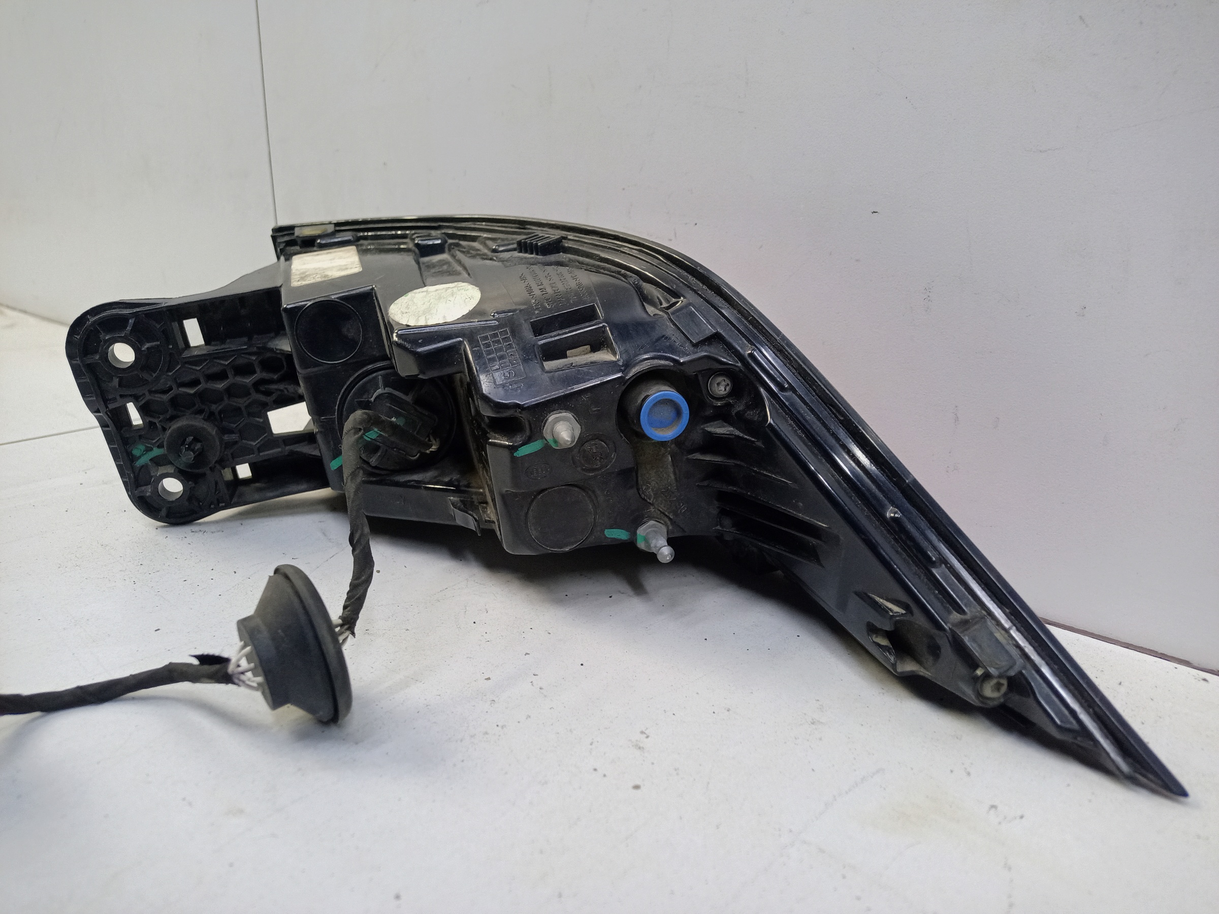 Фонарь задний левый наружный Geely Monjaro LED