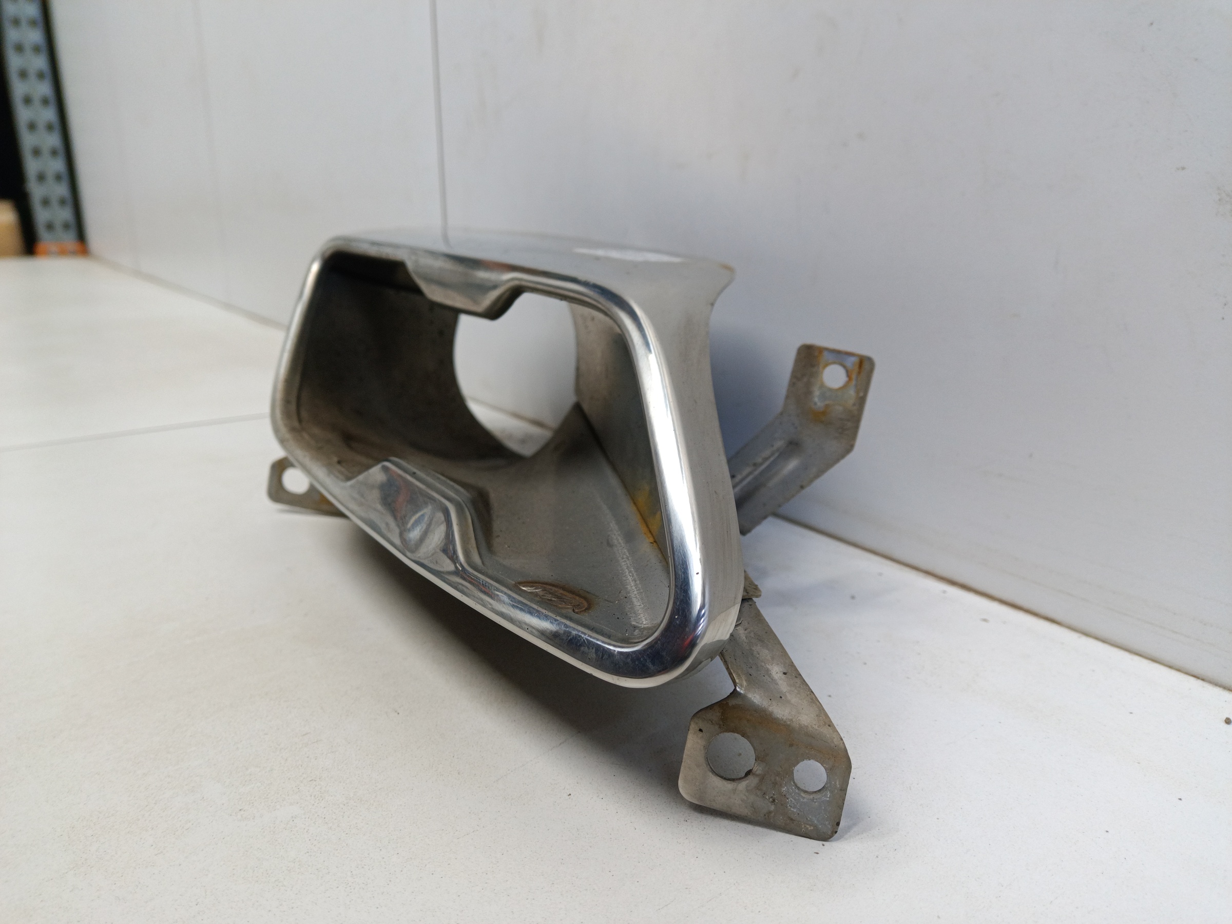 Насадка глушителя правая Exeed TXL Restail