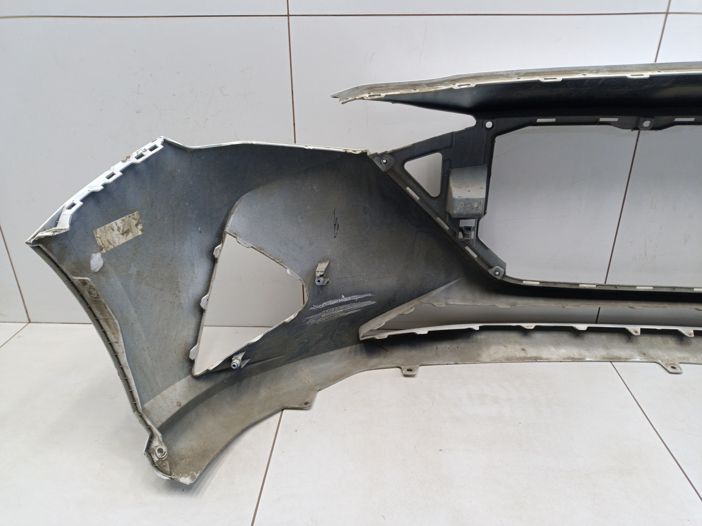 Бампер передний Hyundai Solaris 2 Restail