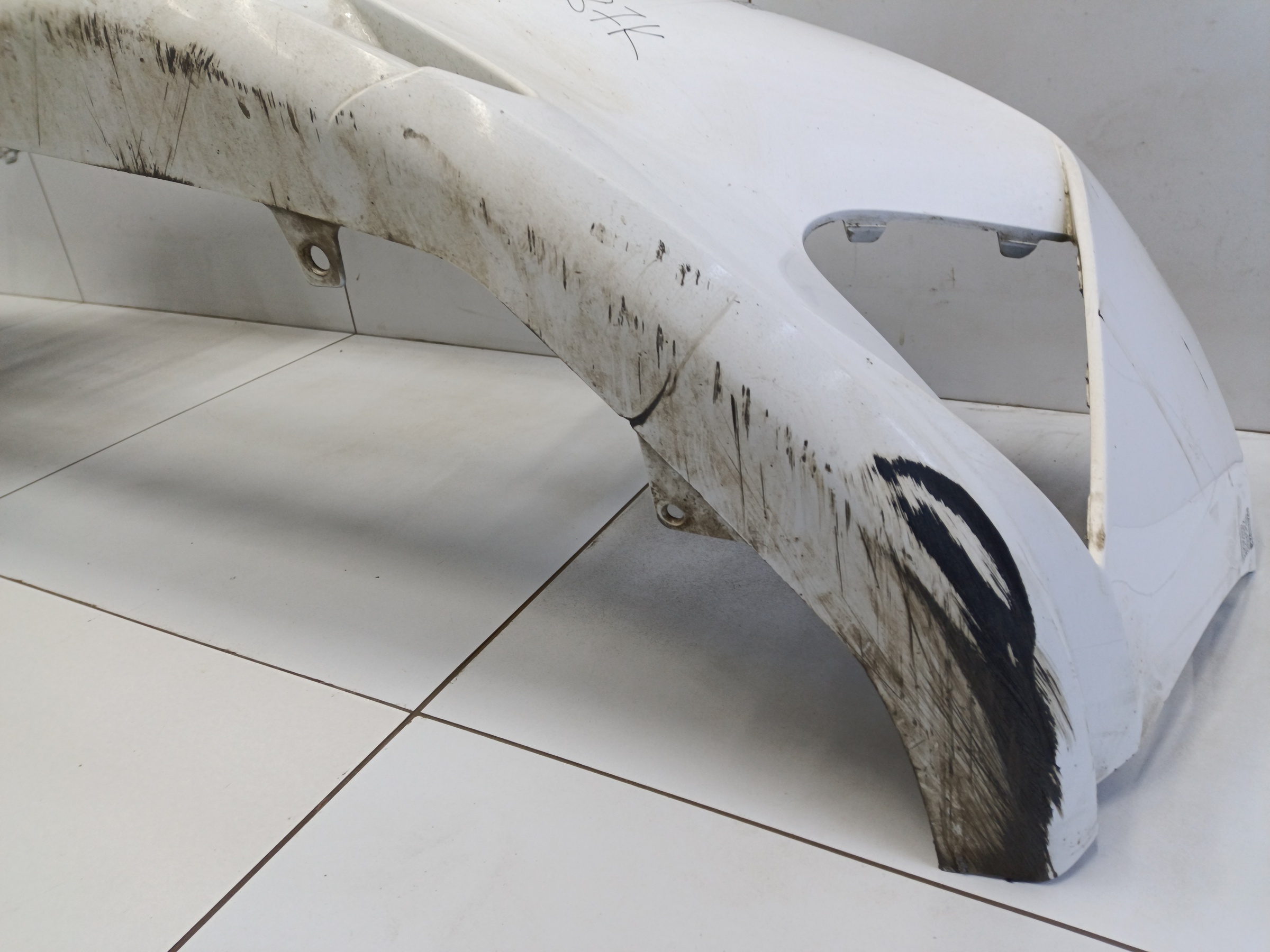 Бампер передний Hyundai Solaris 2 Restail