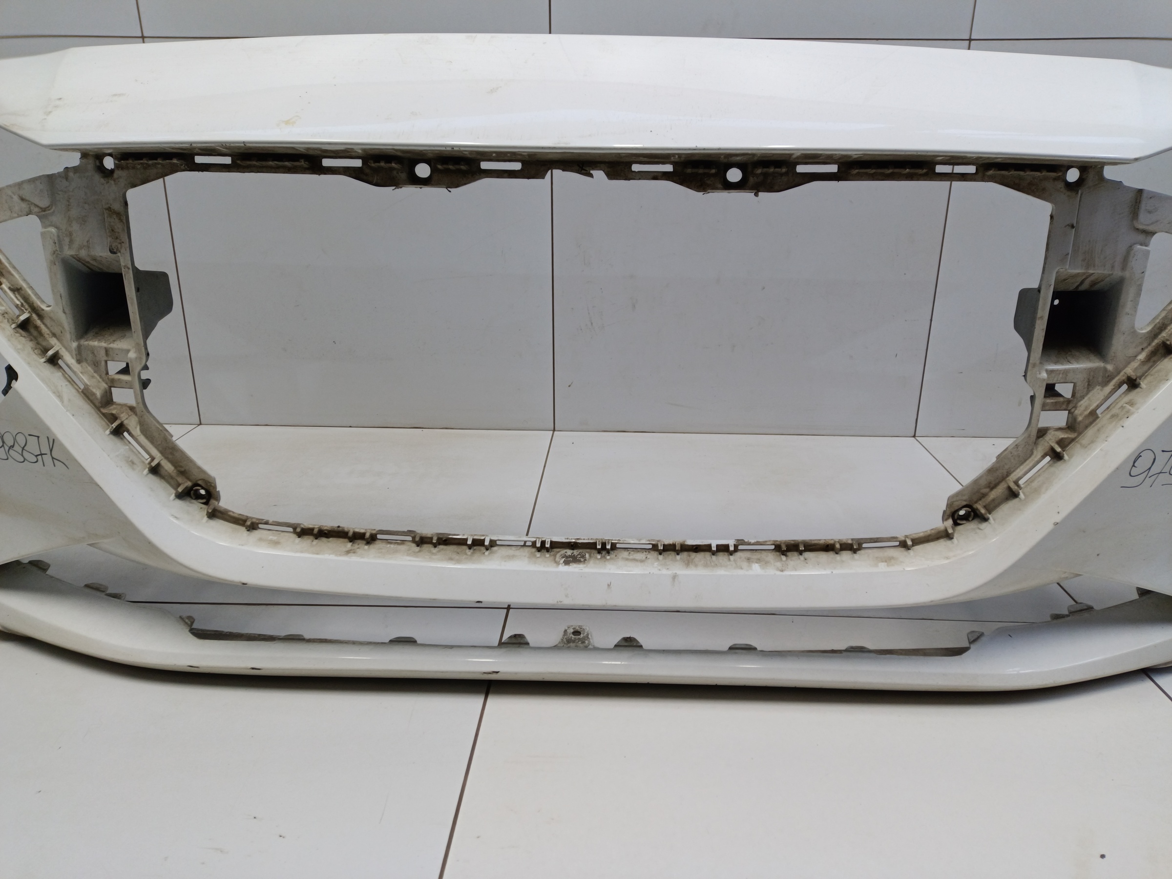 Бампер передний Hyundai Solaris 2 Restail