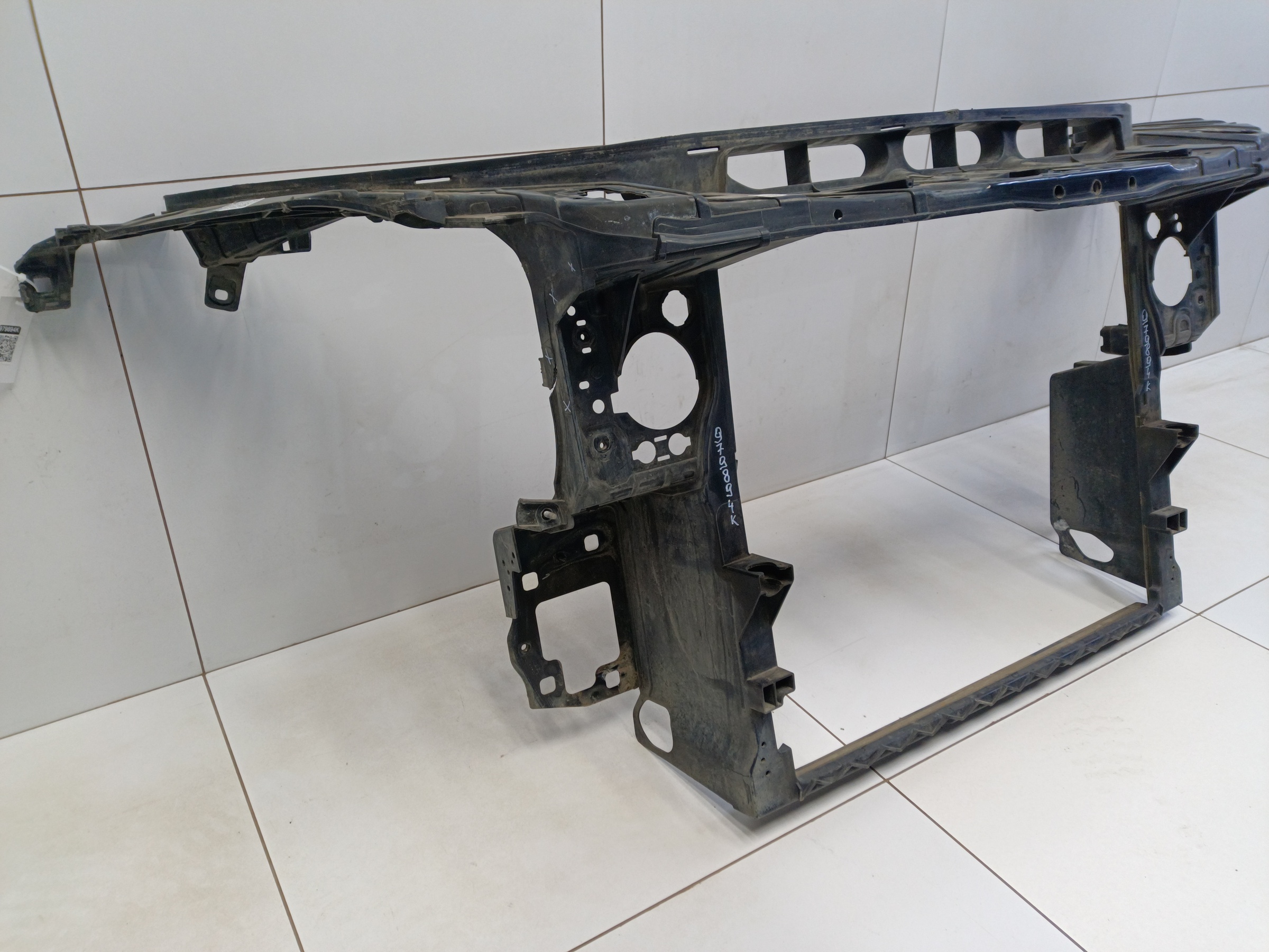 Панель передняя Mercedes Benz GL-klasse X166