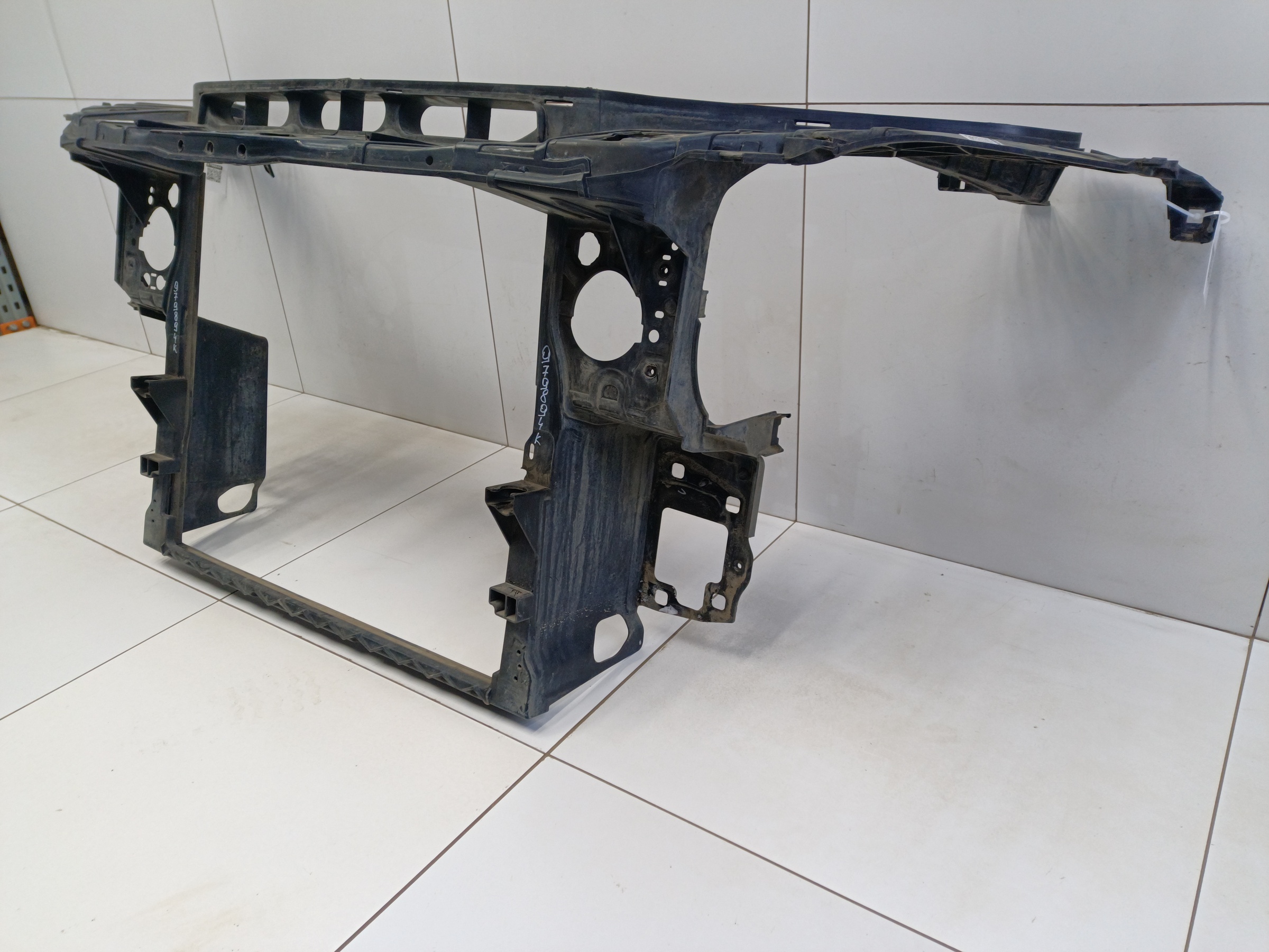 Панель передняя Mercedes Benz GL-klasse X166