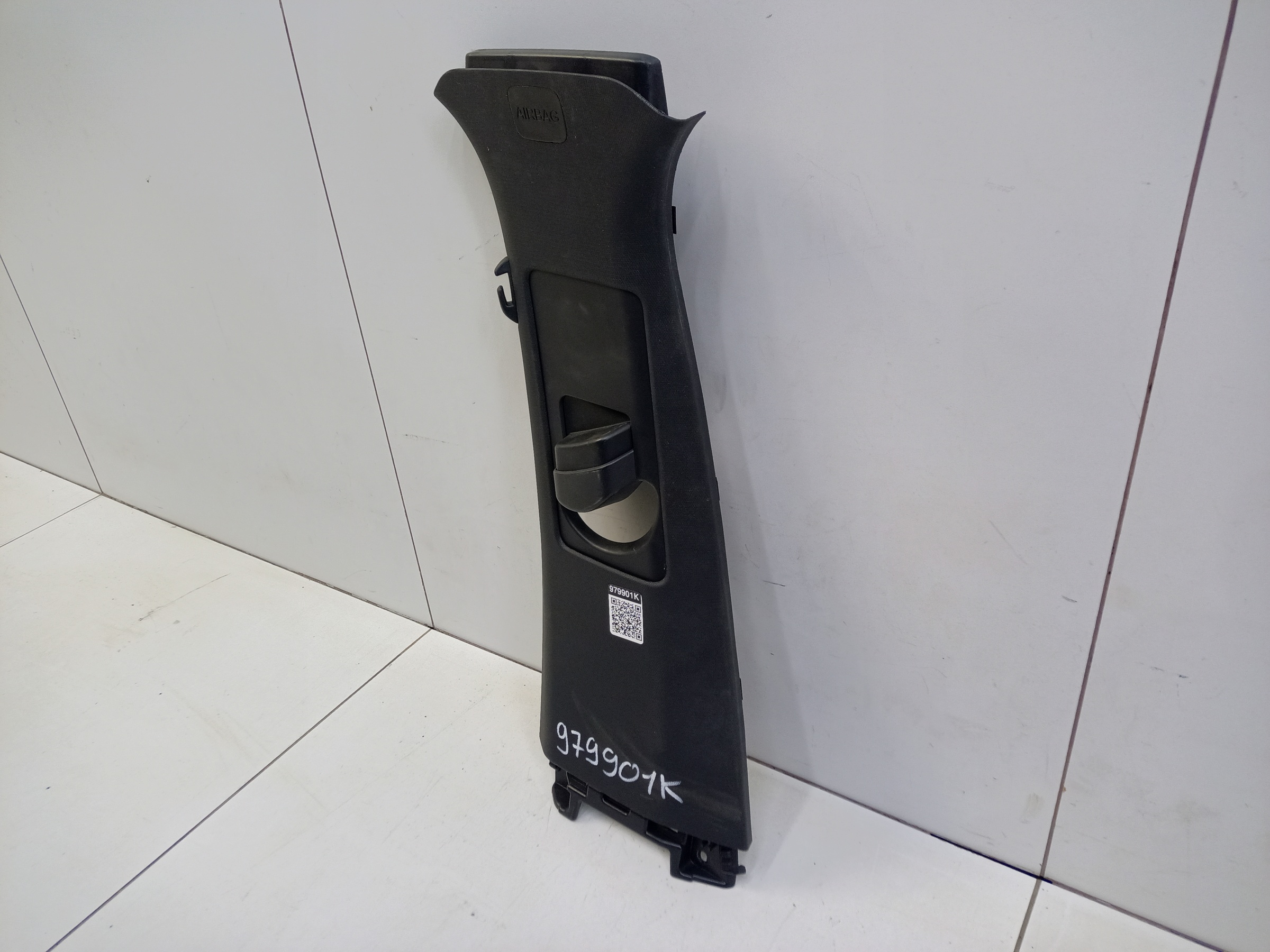 Обшивка стойки кузова задней правой Jaecoo J7