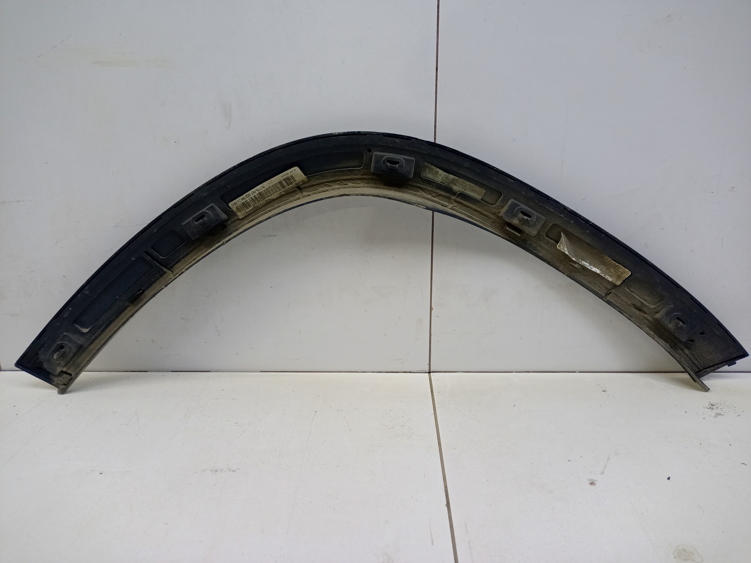 Накладка крыла переднего левого Mercedes Benz GLS-Klasse X167