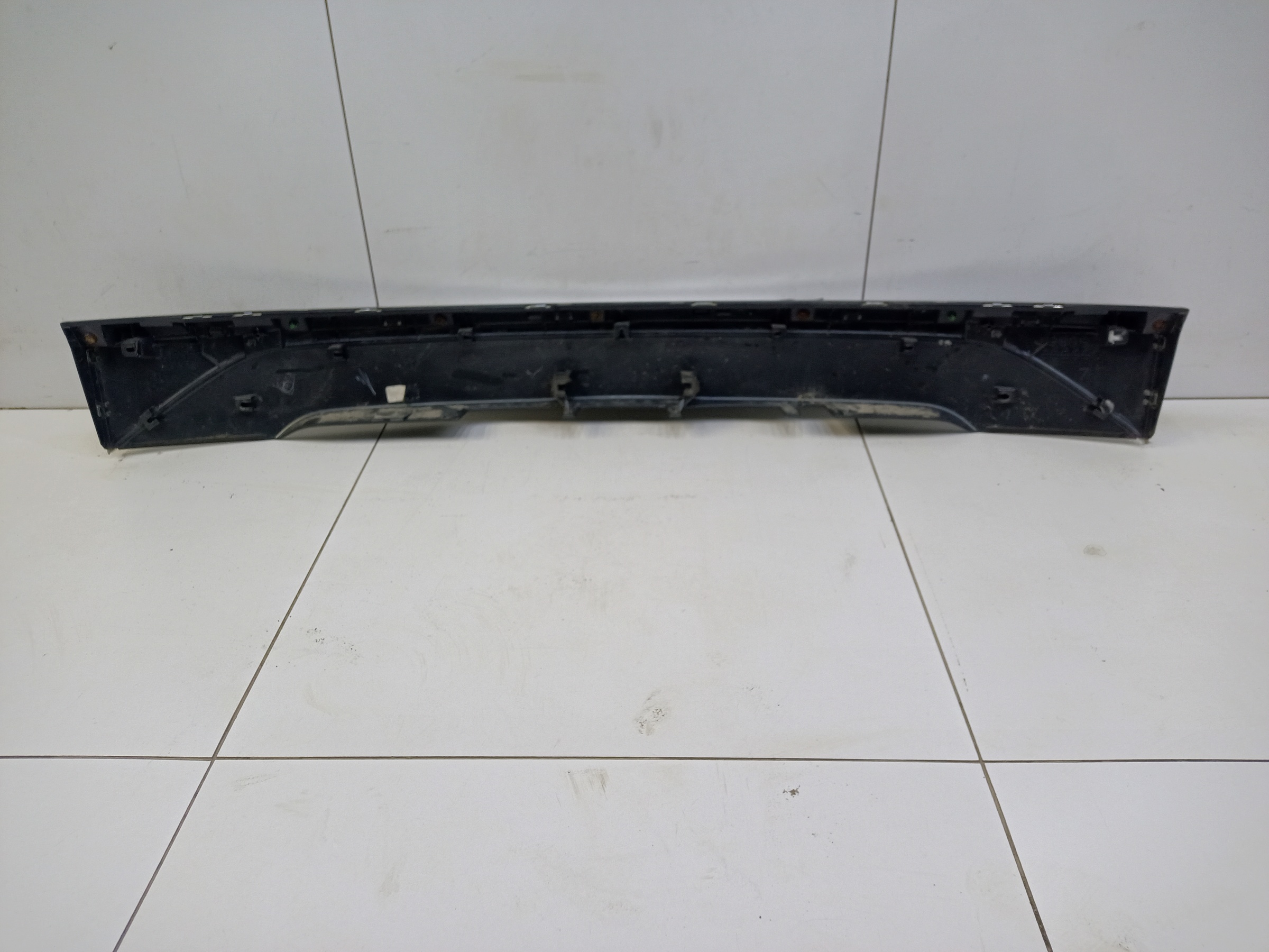 Накладка крышки багажника Mitsubishi Outlander 3