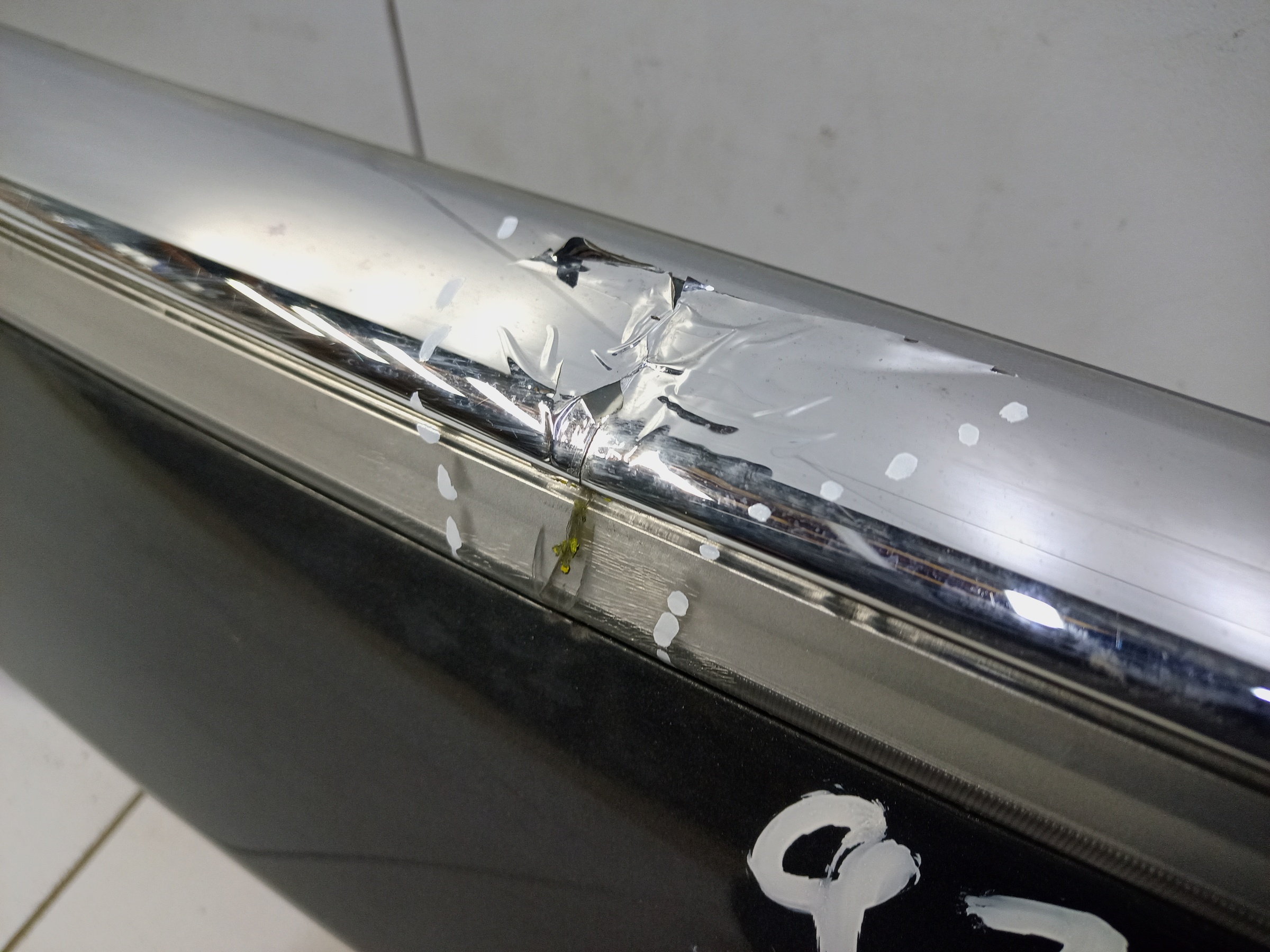 Накладка крышки багажника Mitsubishi Outlander 3