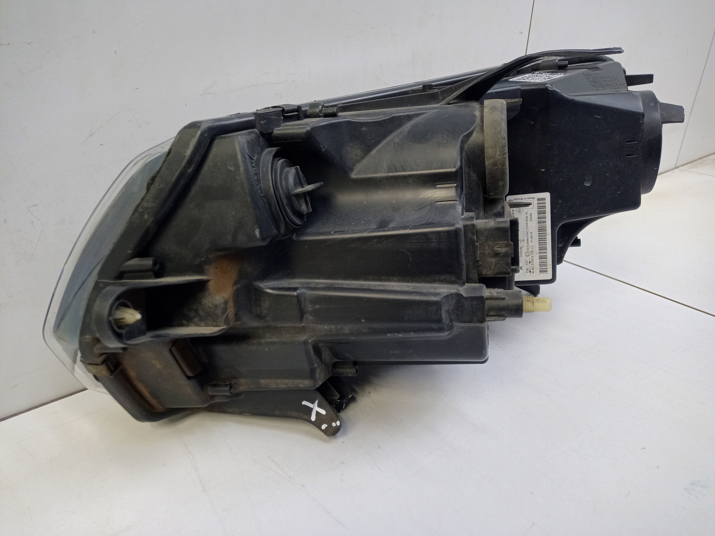 Фара передняя правая Renault Logan 2